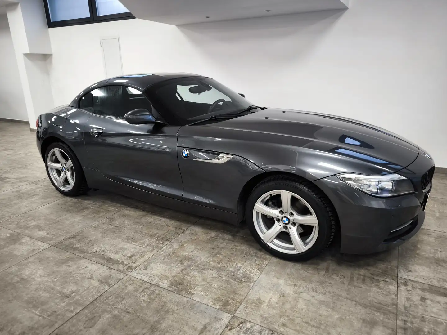 BMW Z4 Z4 sdrive18i Grijs - 1