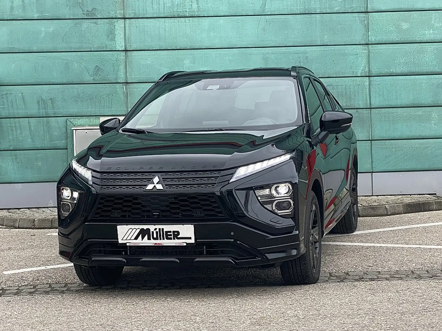 Mitsubishi Eclipse Cross 2,4 PHEV 4WD Black Line Diamond CVT Aut. Schwarz - 1