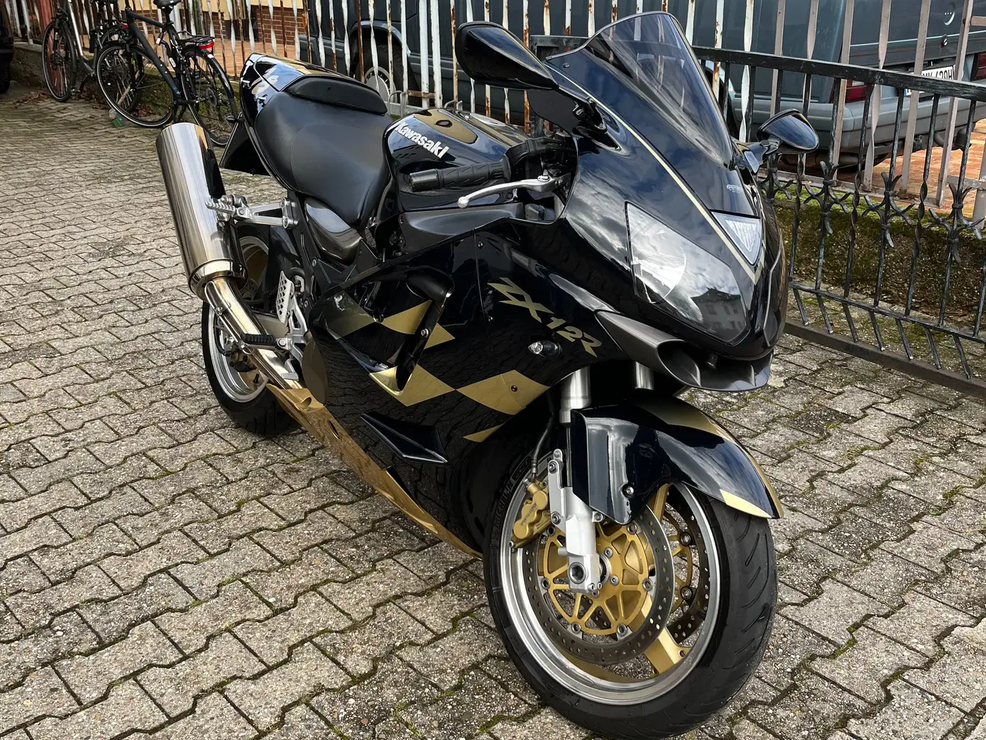 Kawasaki Ninja ZX-12R Schwarz - 1