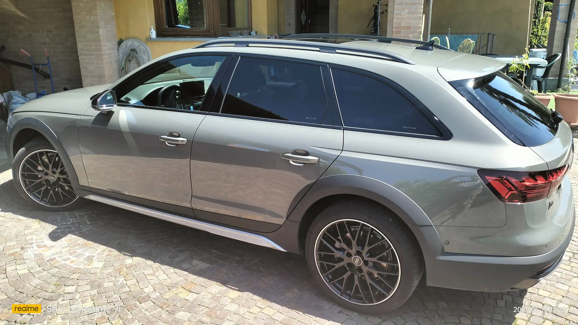 Audi A4 allroad A4 V 2019 Allroad 40 2.0 tdi Identity Contrast Argento - 1