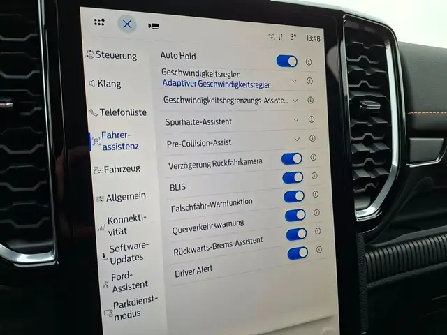 Ford Ranger Wildtrak 3.0 EcoBlue V6 e-4WD Doppelkabine Ansicht 35