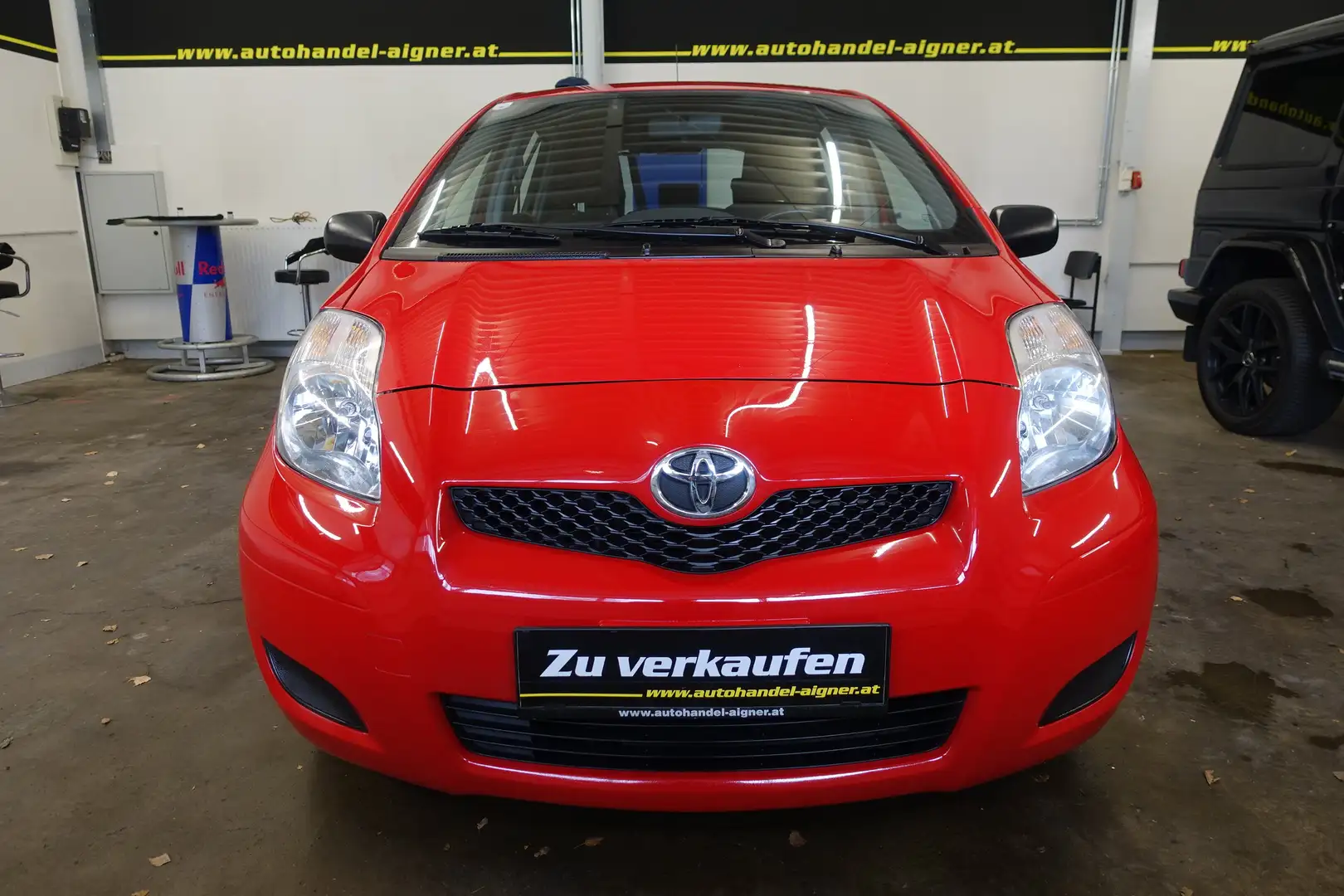 Toyota Yaris 1.0 VVT-i Luna Rot - 2