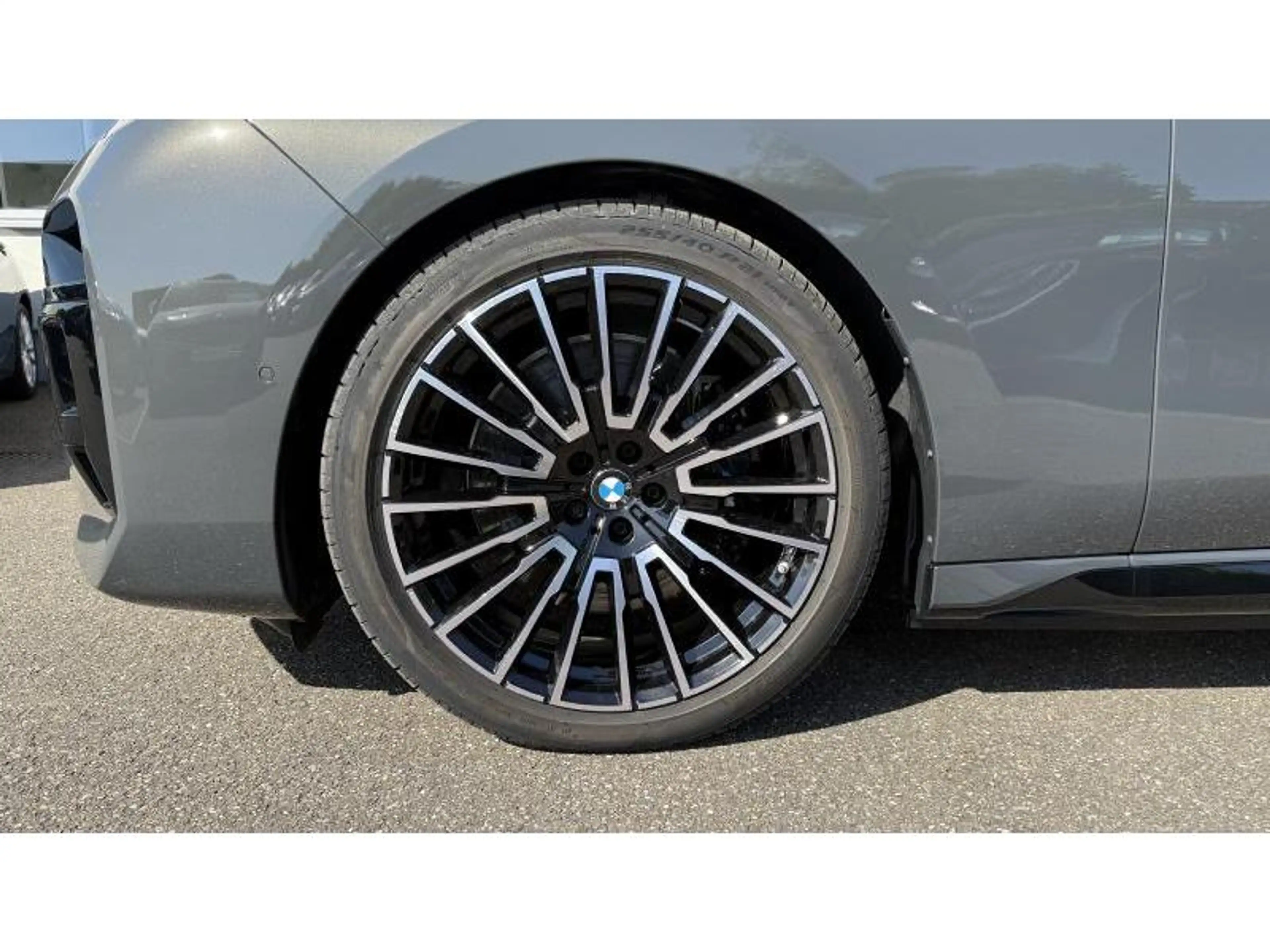 BMW i7 eDrive 50 M Sport Pack Pro Shadow Line Toit Panora — photo 8