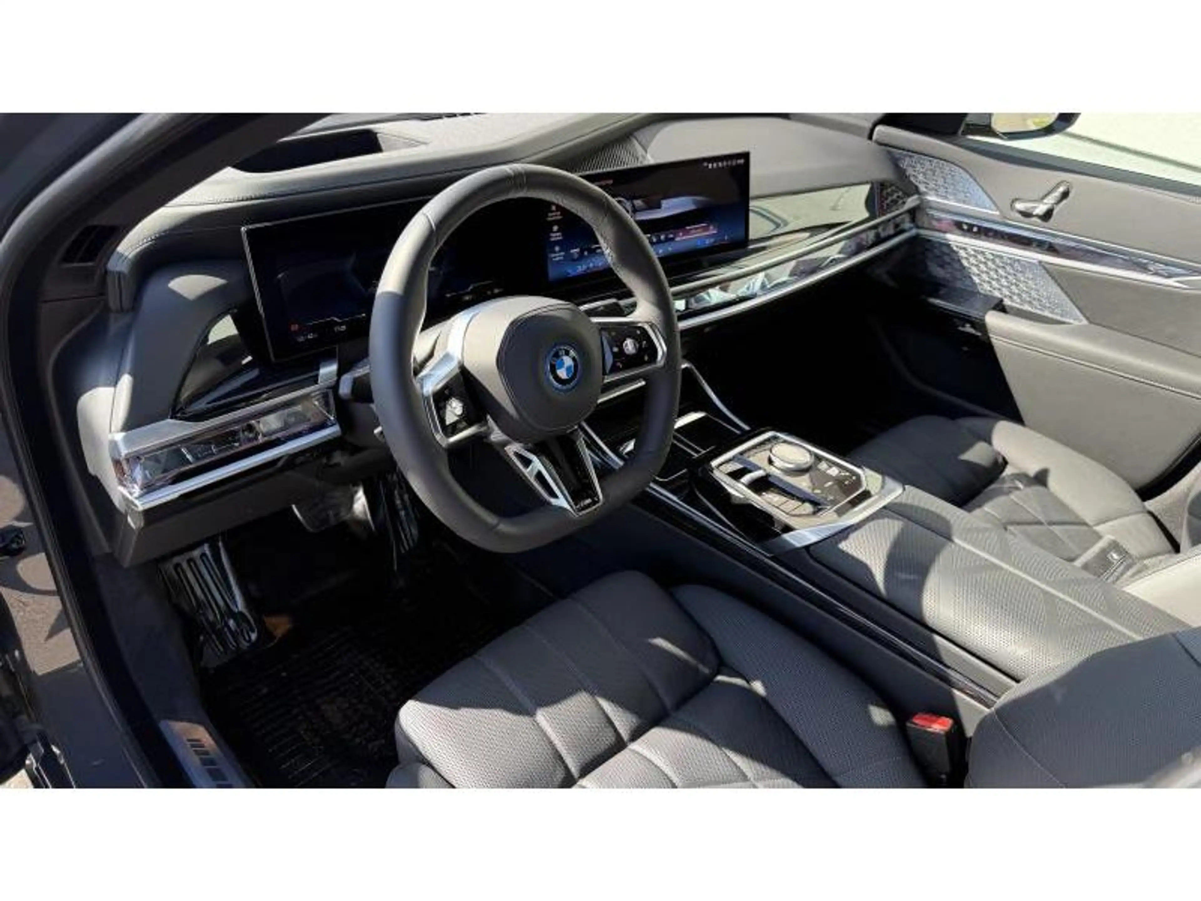 BMW i7 eDrive 50 M Sport Pack Pro Shadow Line Toit Panora — photo 6