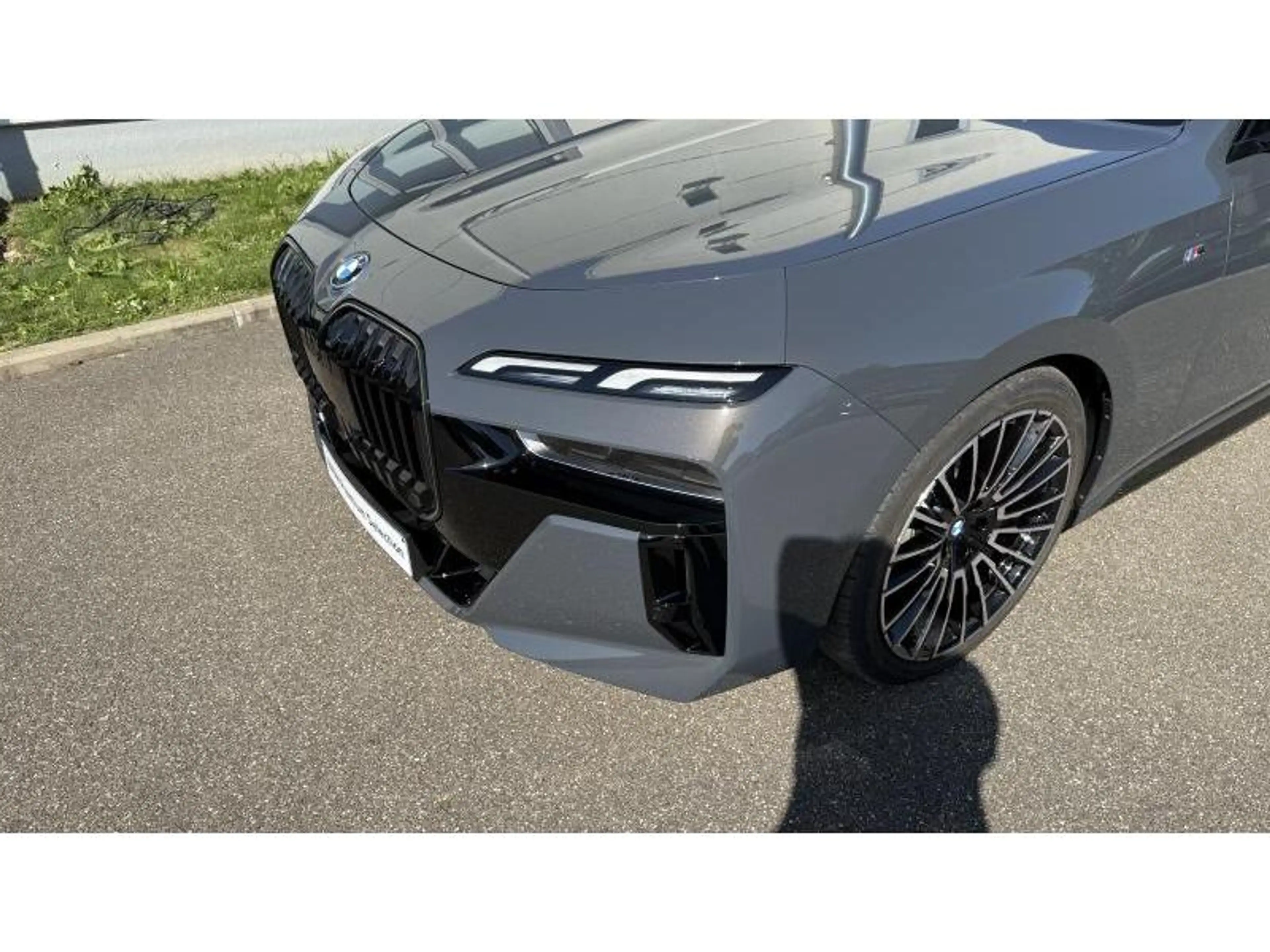 BMW i7 eDrive 50 M Sport Pack Pro Shadow Line Toit Panora — photo 9