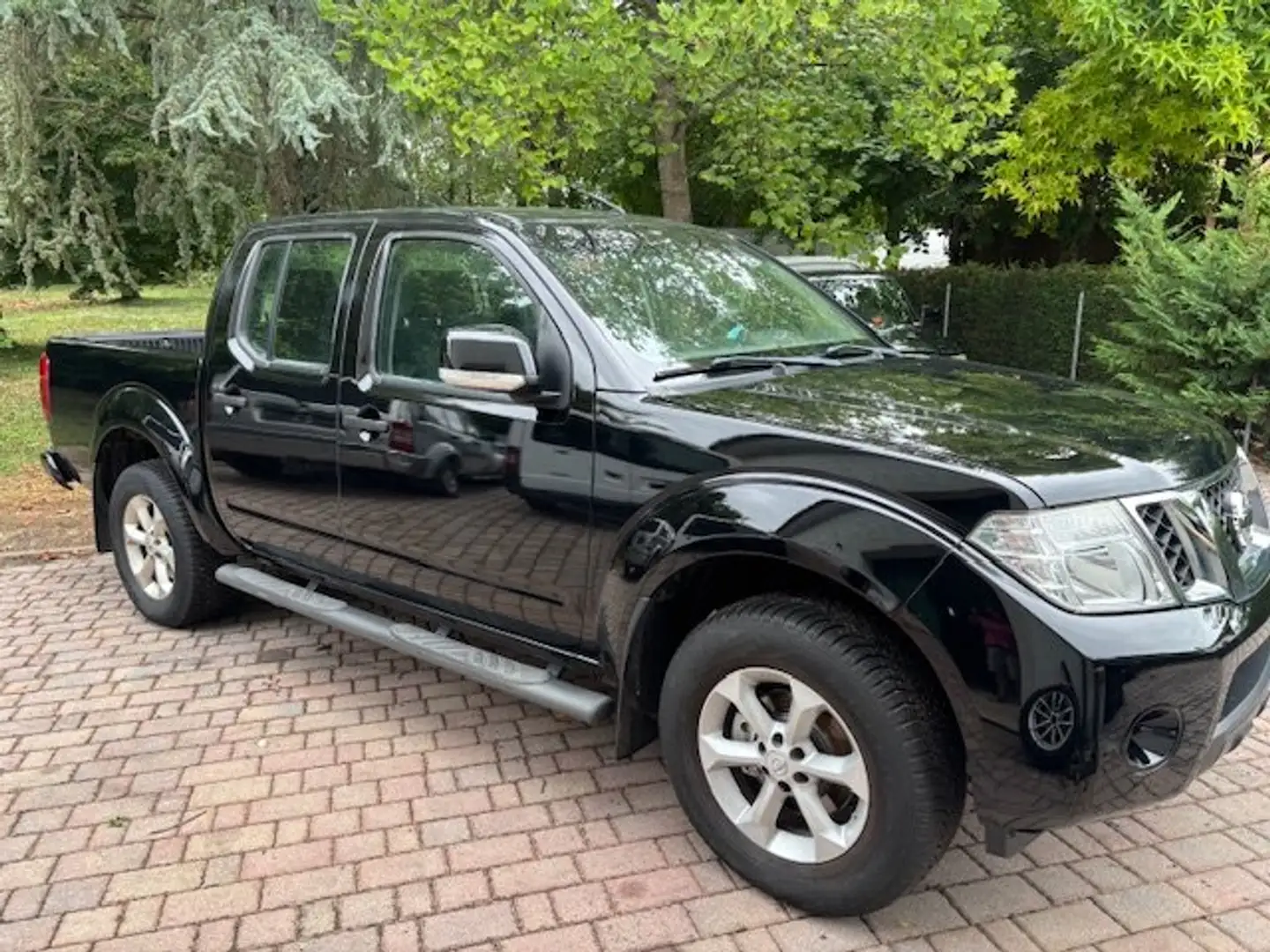 Nissan Navara Navara 2.5 dci d.cab XE Negro - 1