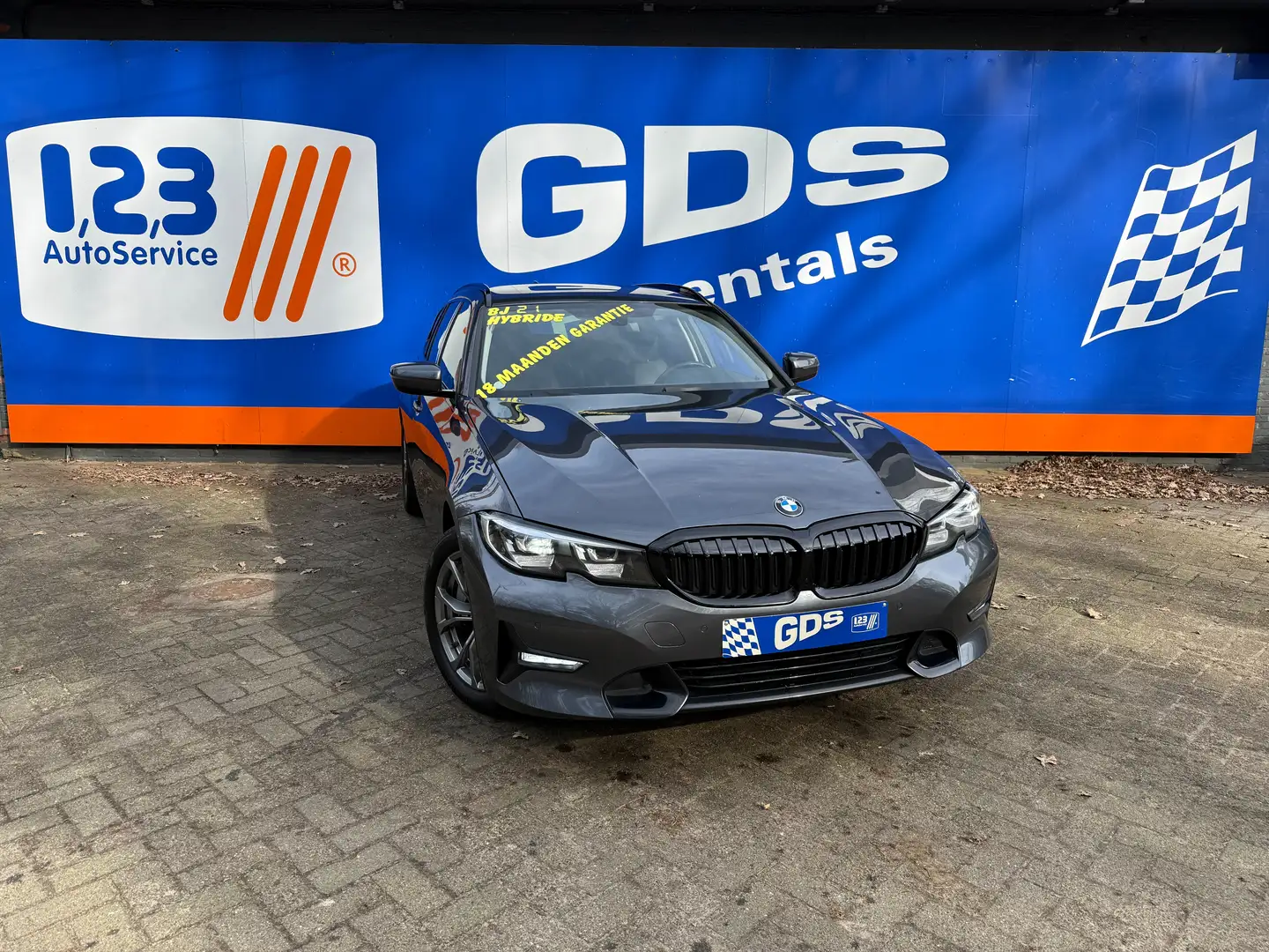 BMW 330 Touring 330e*XDRIVE*CRUISE*NAVI*SPORTLINE*SFEERVER Gris - 1