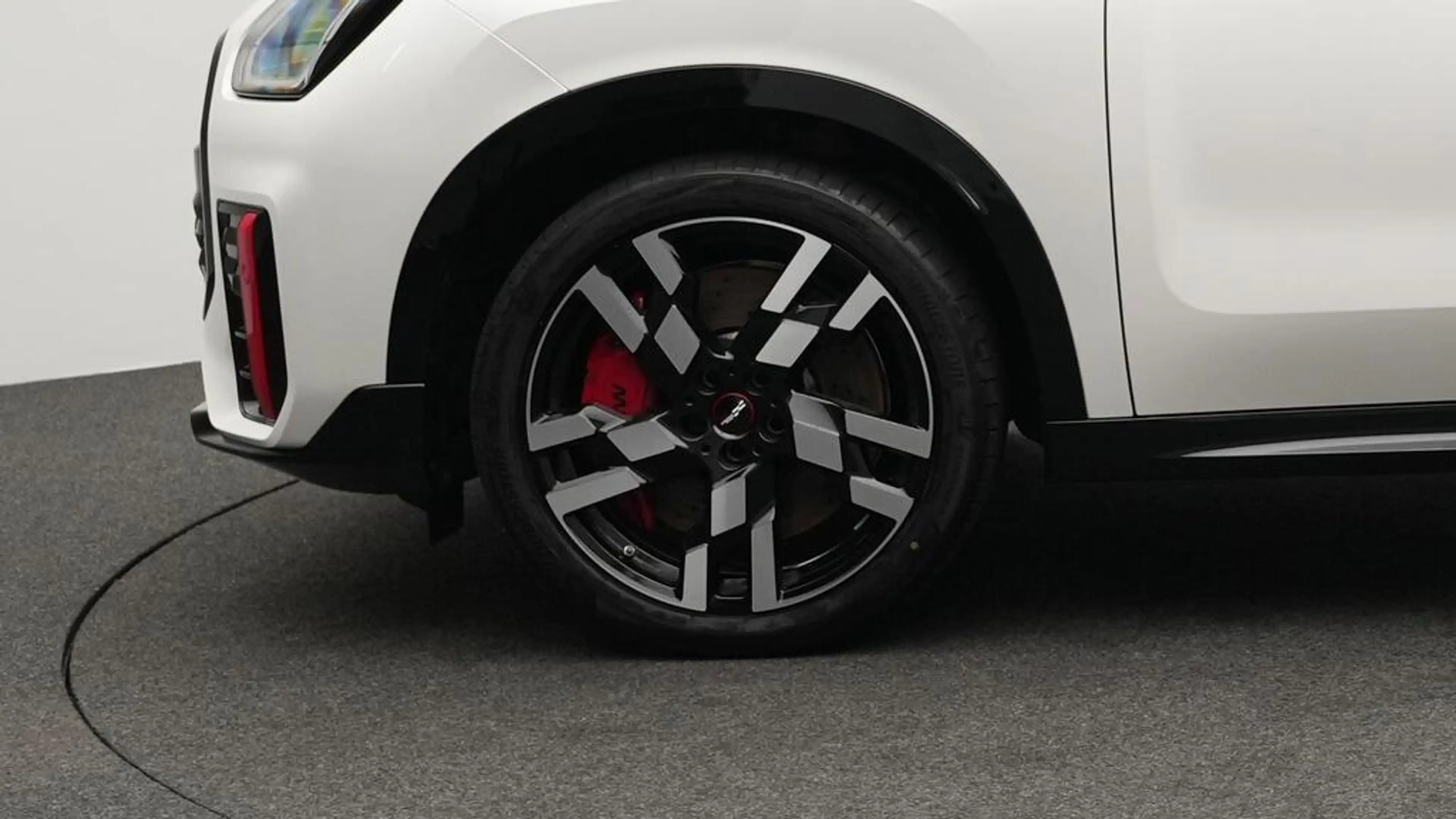 MINI JCW Countryman All4 John Cooper Works Trim — photo 10