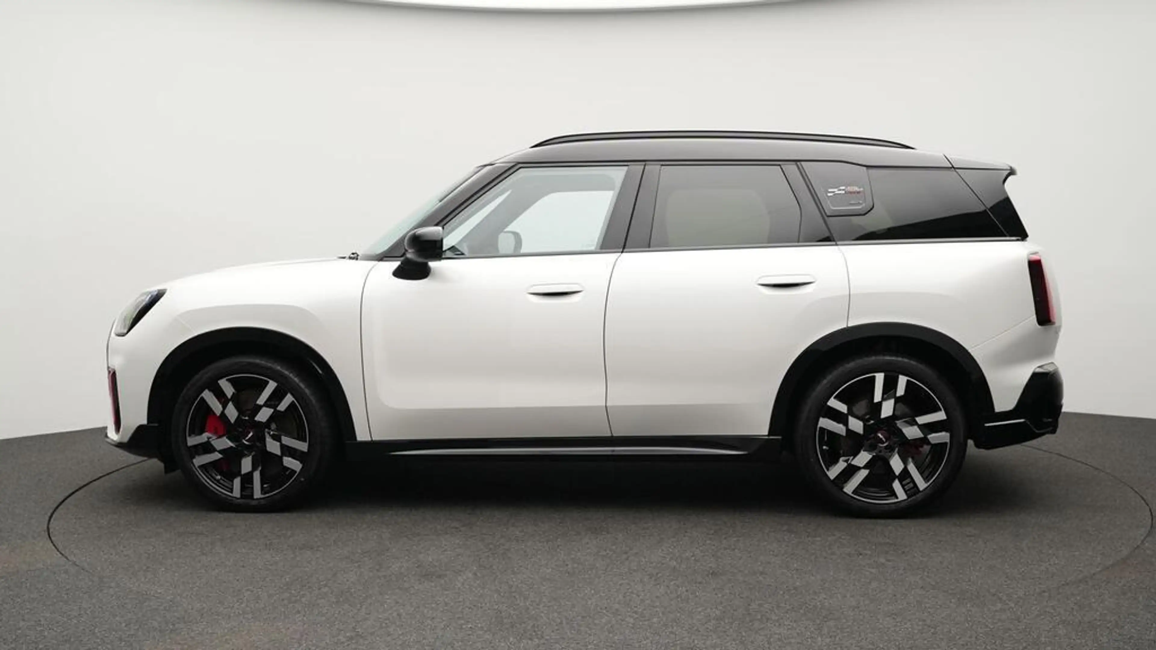 MINI JCW Countryman All4 John Cooper Works Trim — photo 3