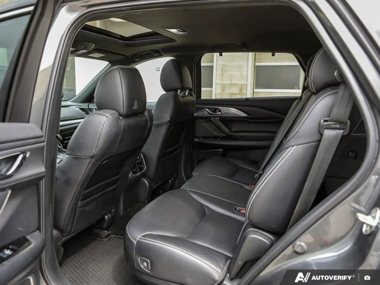 Mazda CX-9 снимка Mazda CX-9