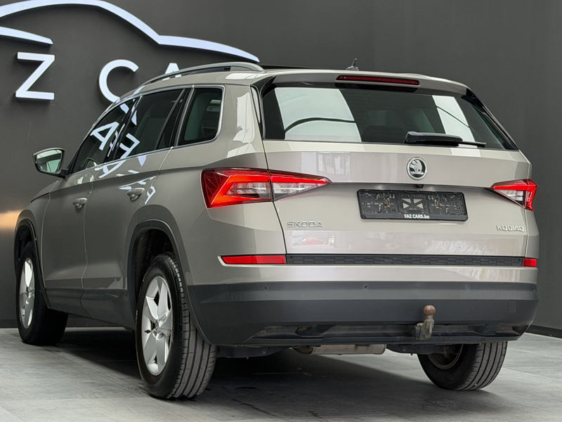 Skoda Kodiaq 2.0 CR TDi Ambition DSG * 1ER PROP + GPS + CAMÉRA * — photo 7