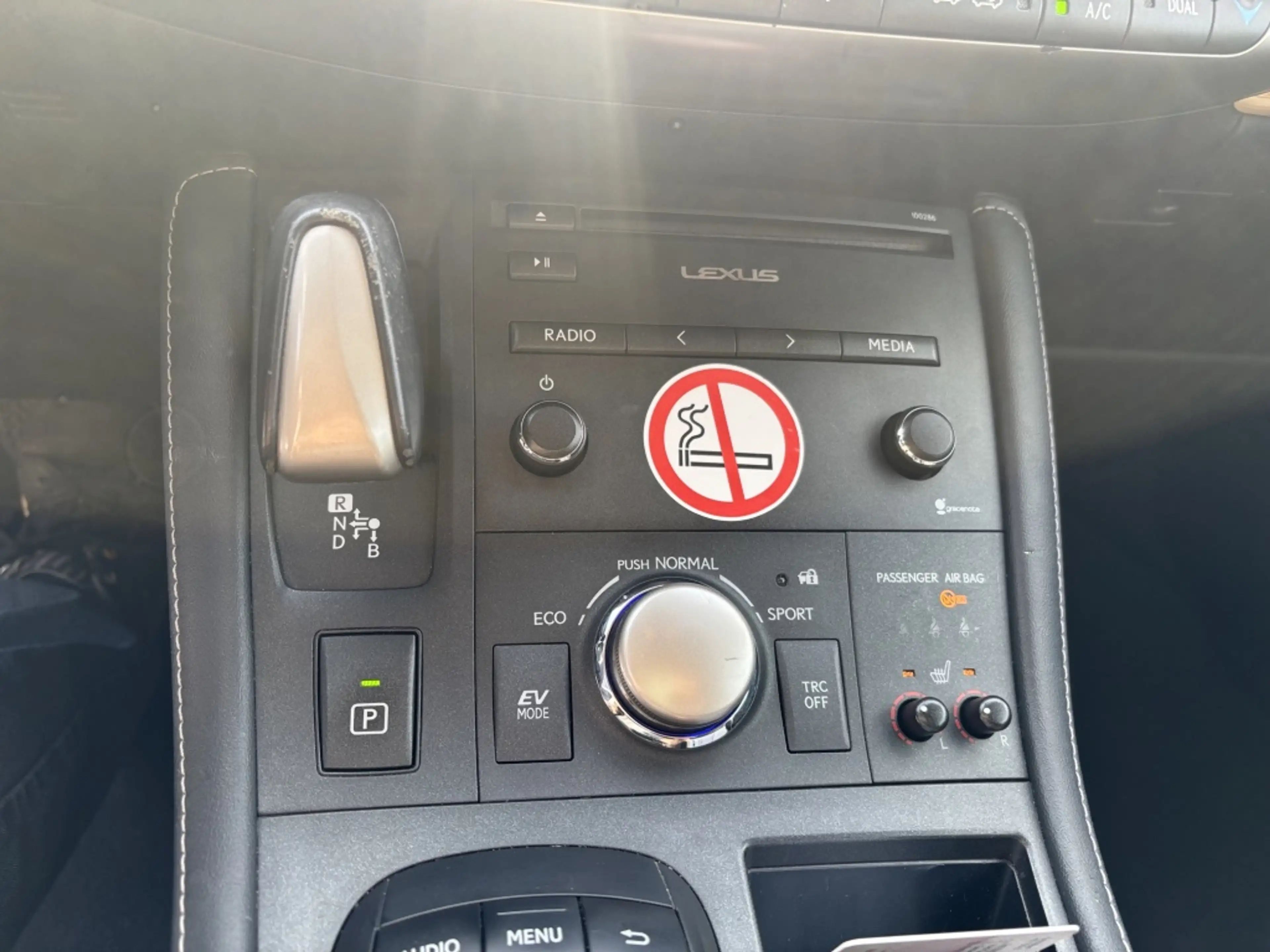 Lexus CT 200h 25th Edition 3 MND GAR | CLIMA | CRUISE CONTROL | — photo 18