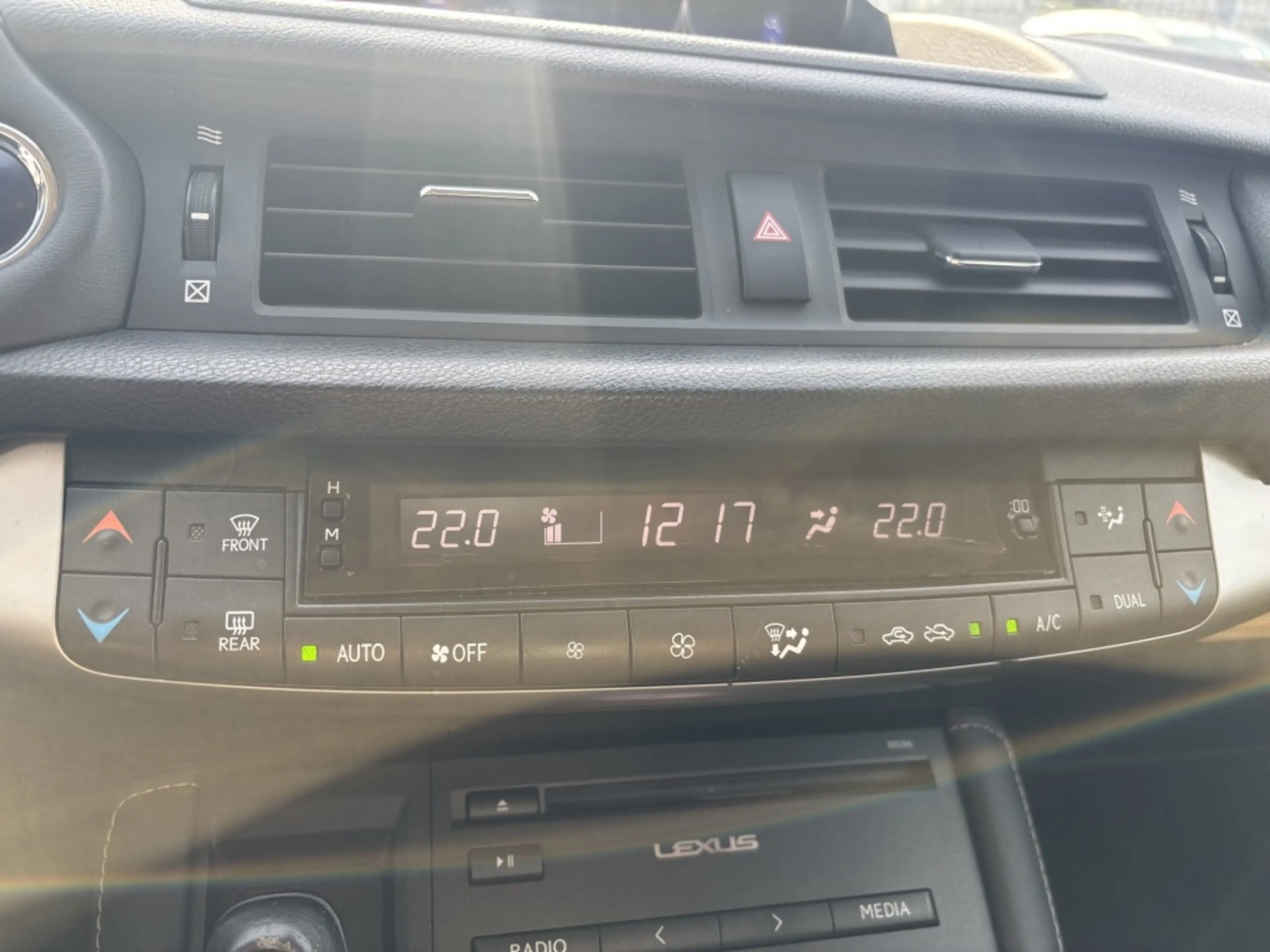 Lexus CT 200h 25th Edition 3 MND GAR | CLIMA | CRUISE CONTROL | — photo 20