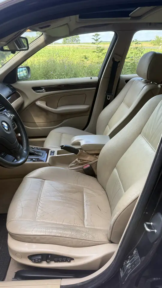 BMW 320i touring, foto 7