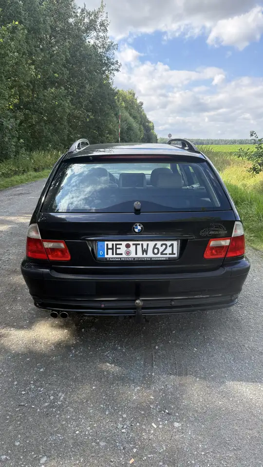 BMW 320i touring, foto 10