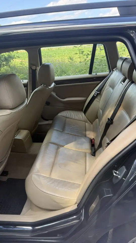 BMW 320i touring, foto 5