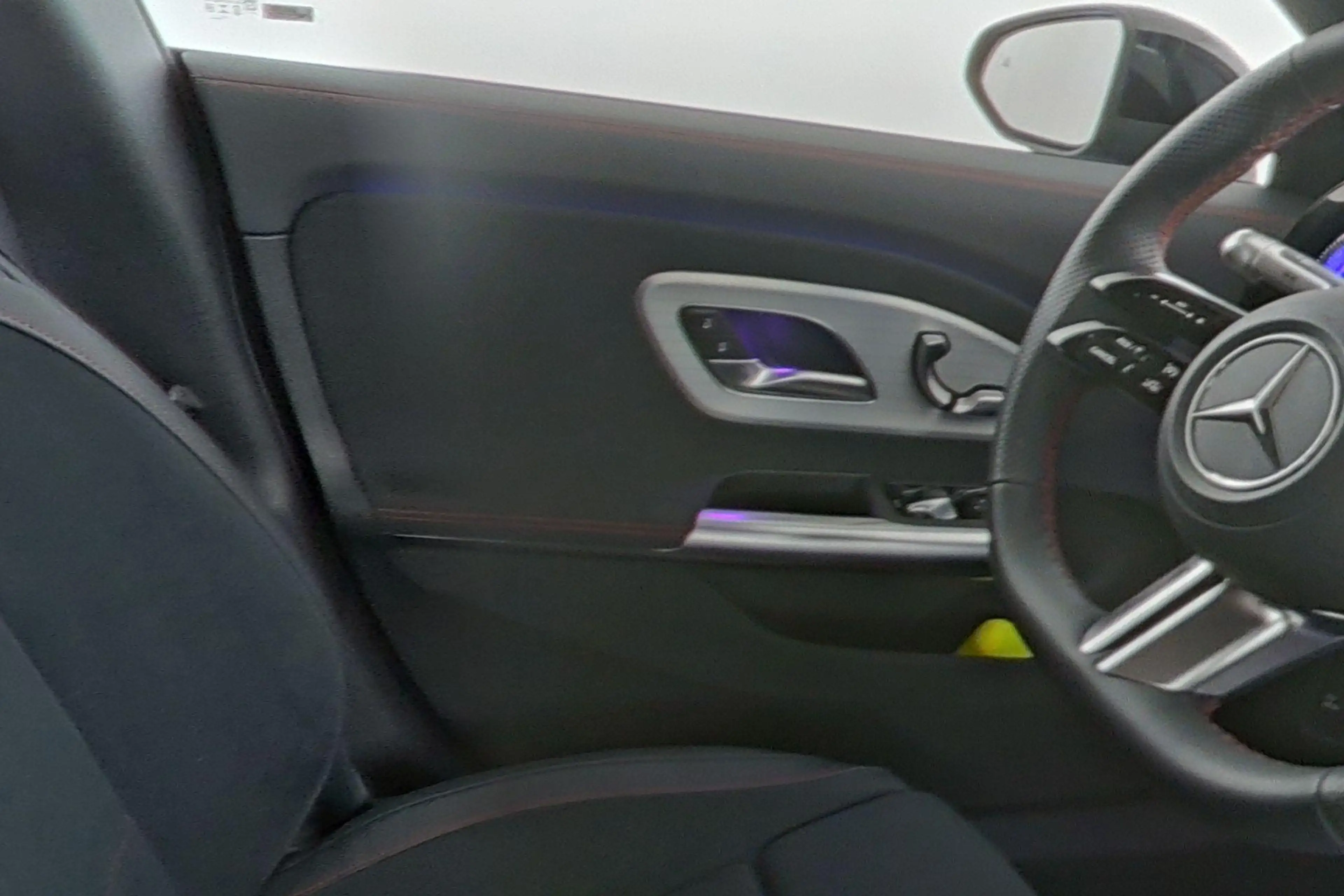 Mercedes-Benz CLA 250 250+ AMG Line - Pack Night — photo 6
