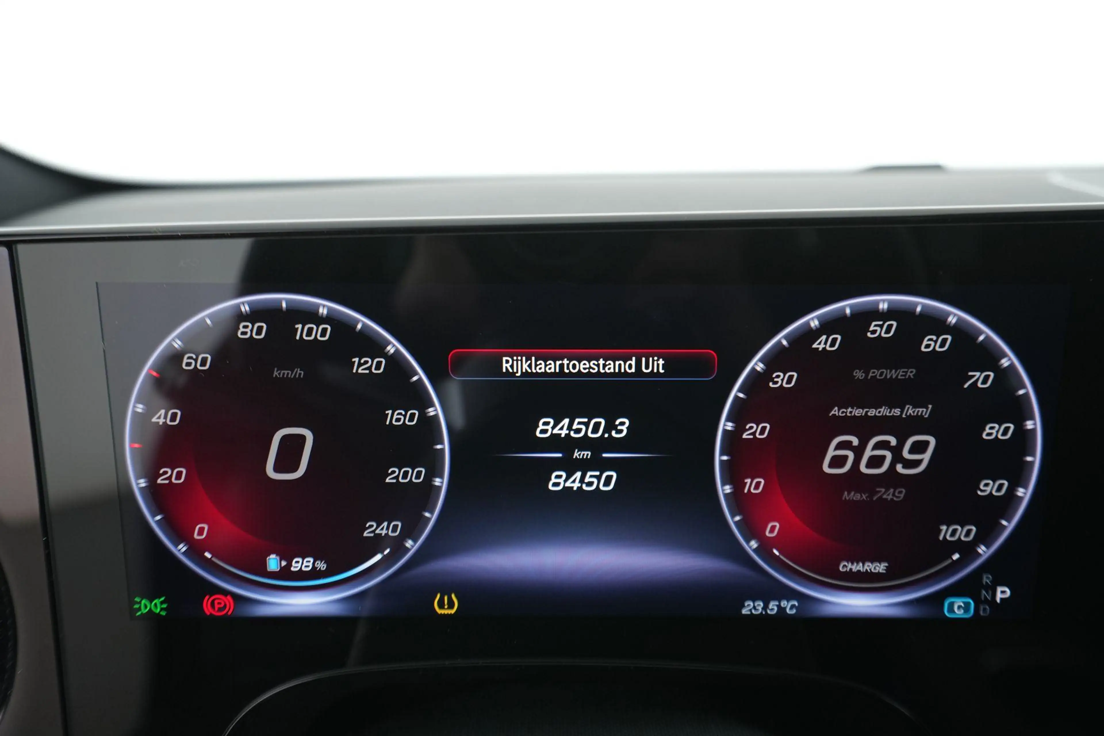 Mercedes-Benz CLA 250 250+ AMG Line - Pack Night — photo 4
