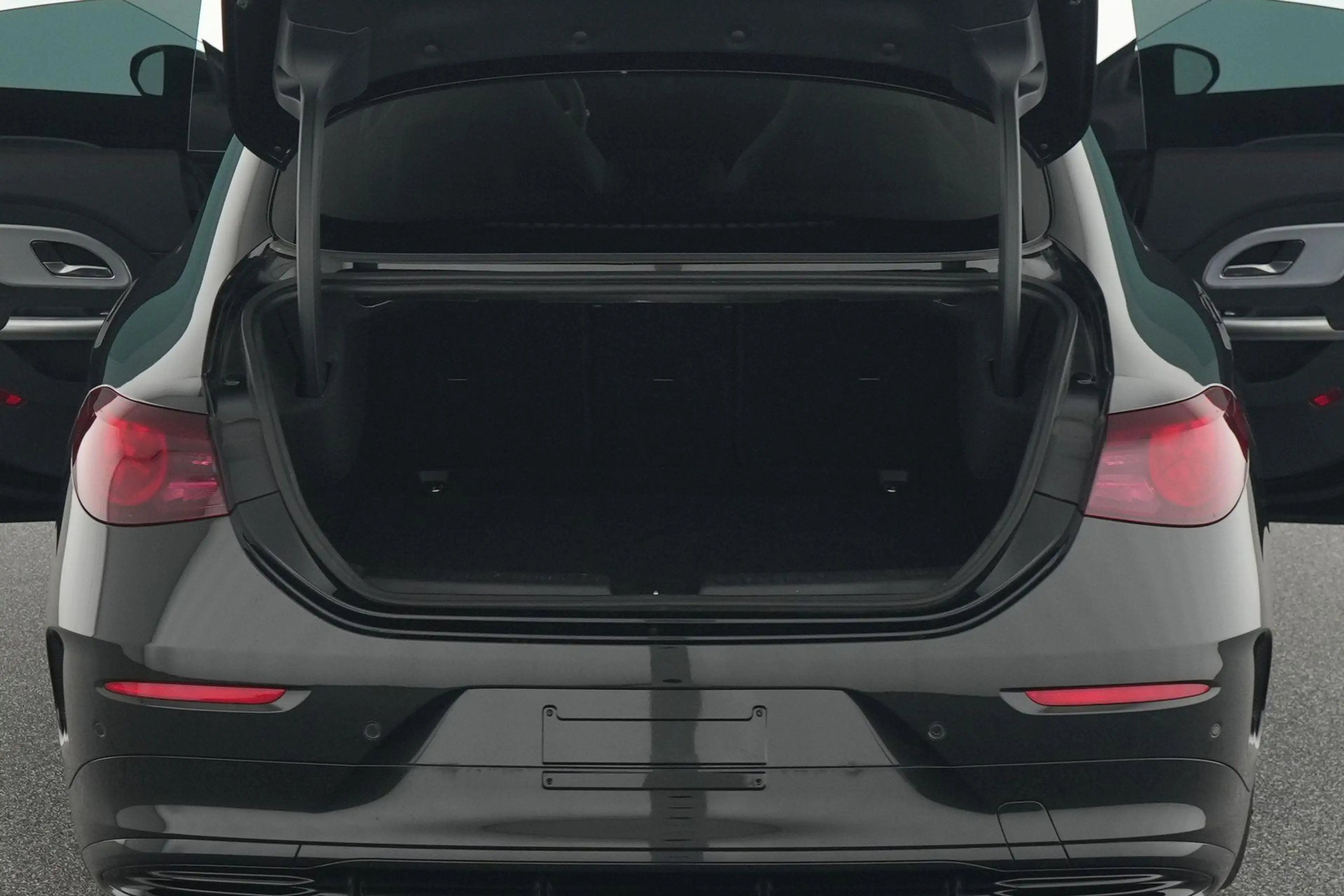 Mercedes-Benz CLA 250 250+ AMG Line - Pack Night — photo 8