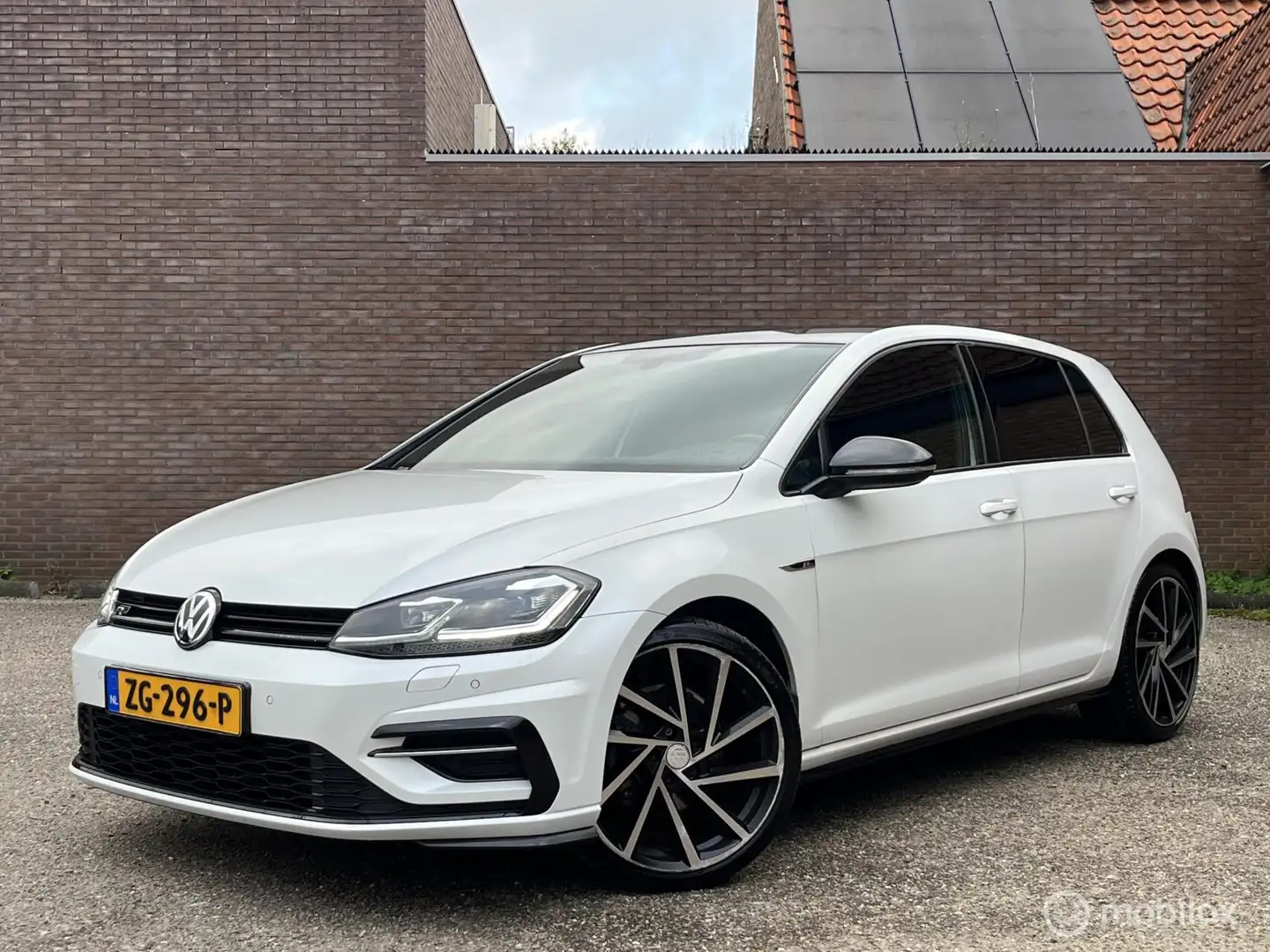 Volkswagen Golf 1.5 TSI 3x R-Line |Digi-•Cockpit | Stoelverw Blanc - 1