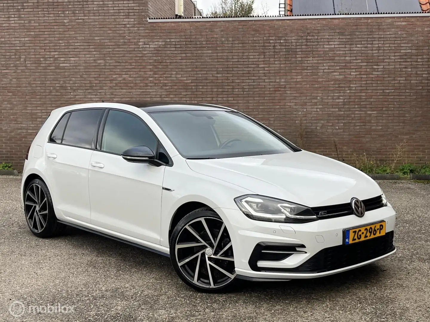 Volkswagen Golf 1.5 TSI 3x R-Line |Digi-•Cockpit | Stoelverw Blanc - 2