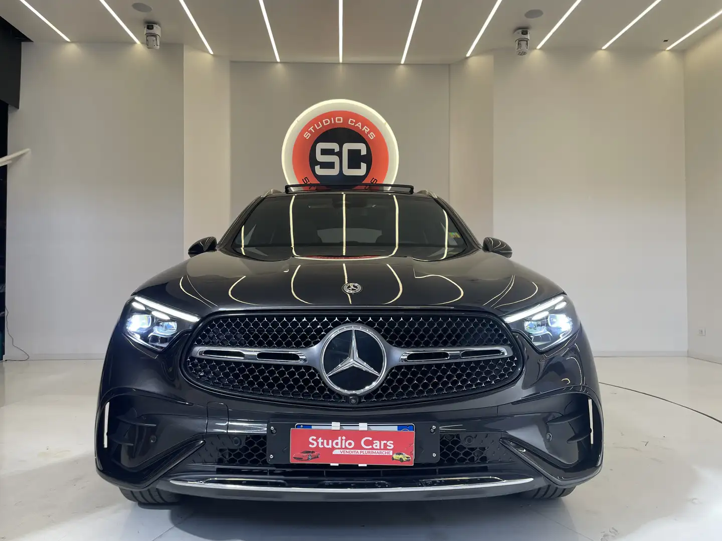 Mercedes-Benz GLC 220 d AMG Premium 4matic auto - 1
