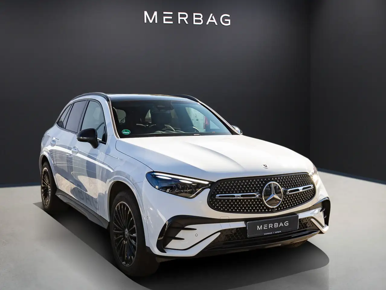 Mercedes-Benz GLC 300 de 4MATIC mit EQ Hybrid Technologie 360 3