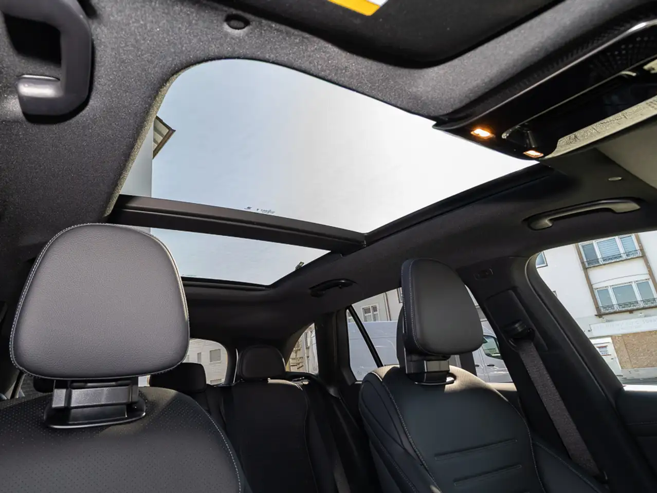 Mercedes-Benz GLC 300 de 4MATIC mit EQ Hybrid Technologie 360 11