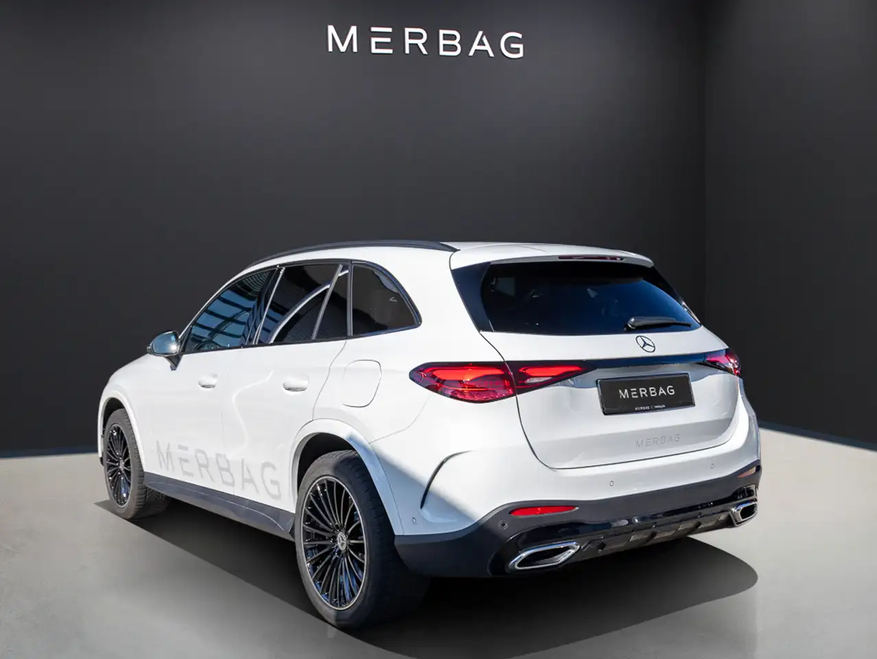 Mercedes-Benz GLC 300 de 4MATIC mit EQ Hybrid Technologie 360 2