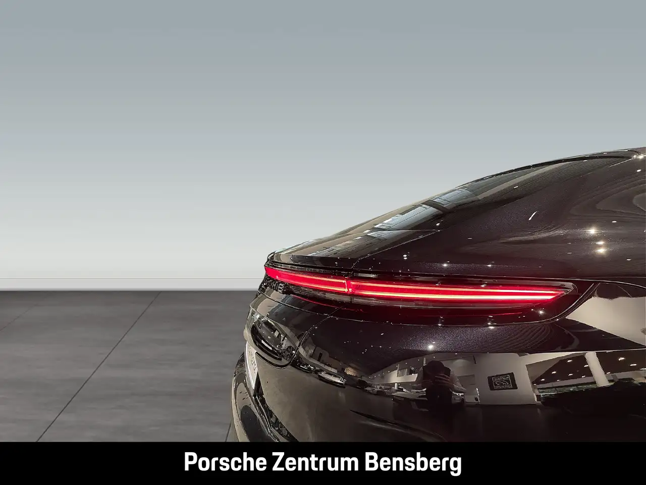 Porsche Panamera 4 E-Hybrid 10