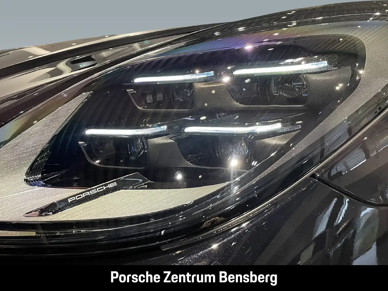 Porsche Panamera 4 E-Hybrid 9