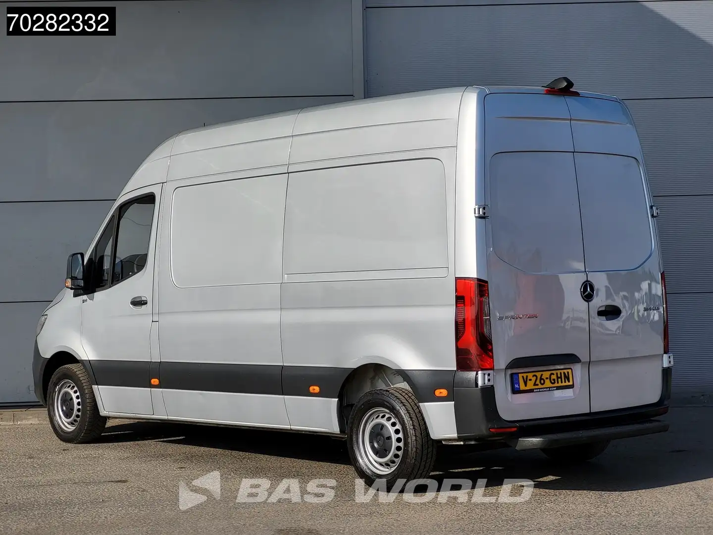 Mercedes-Benz Sprinter 314 CDI L2H2 140PK LED Airco Cruise Camera MBUX L2 Grijs - 2