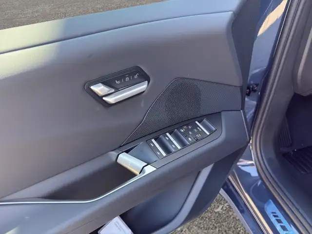 BMW Ix3 view 9