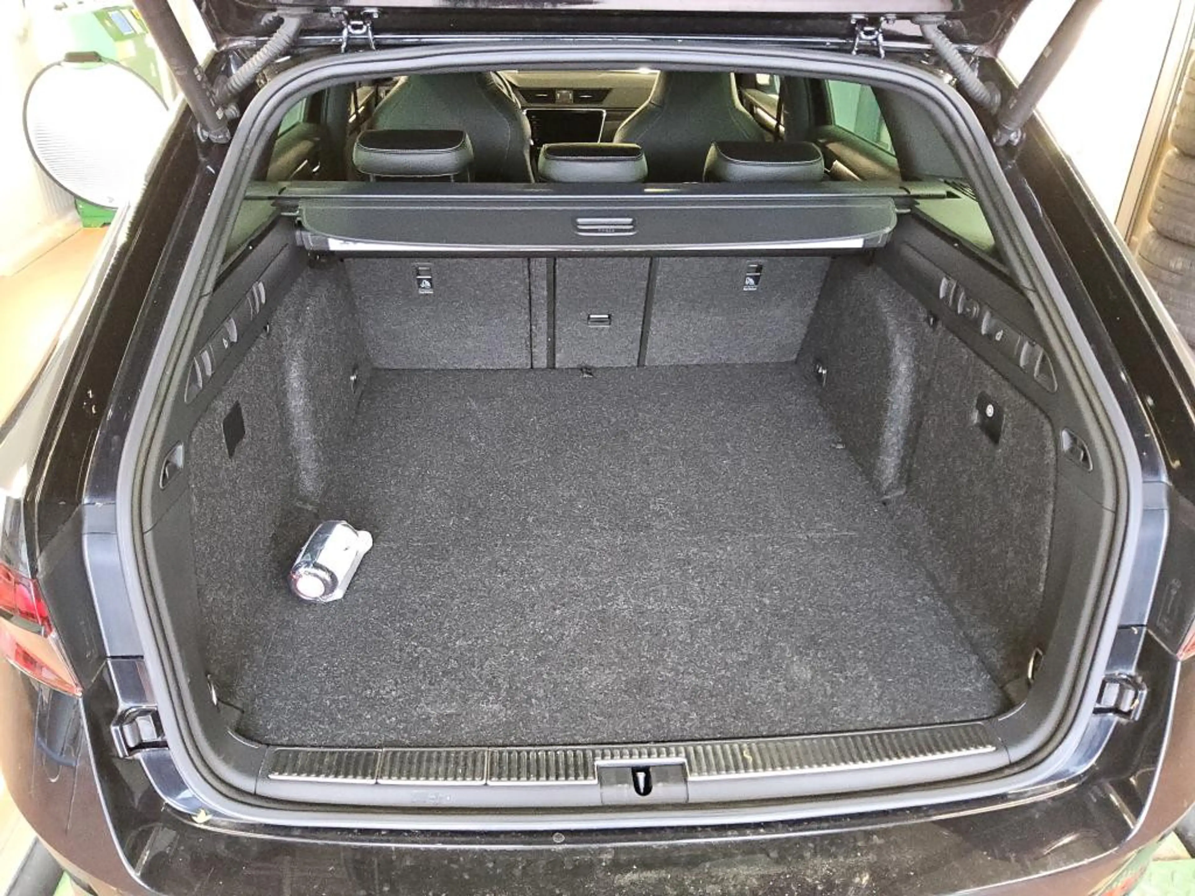 Skoda Superb Combi 1.4 TSI Sportline iV 360° PANO — photo 8