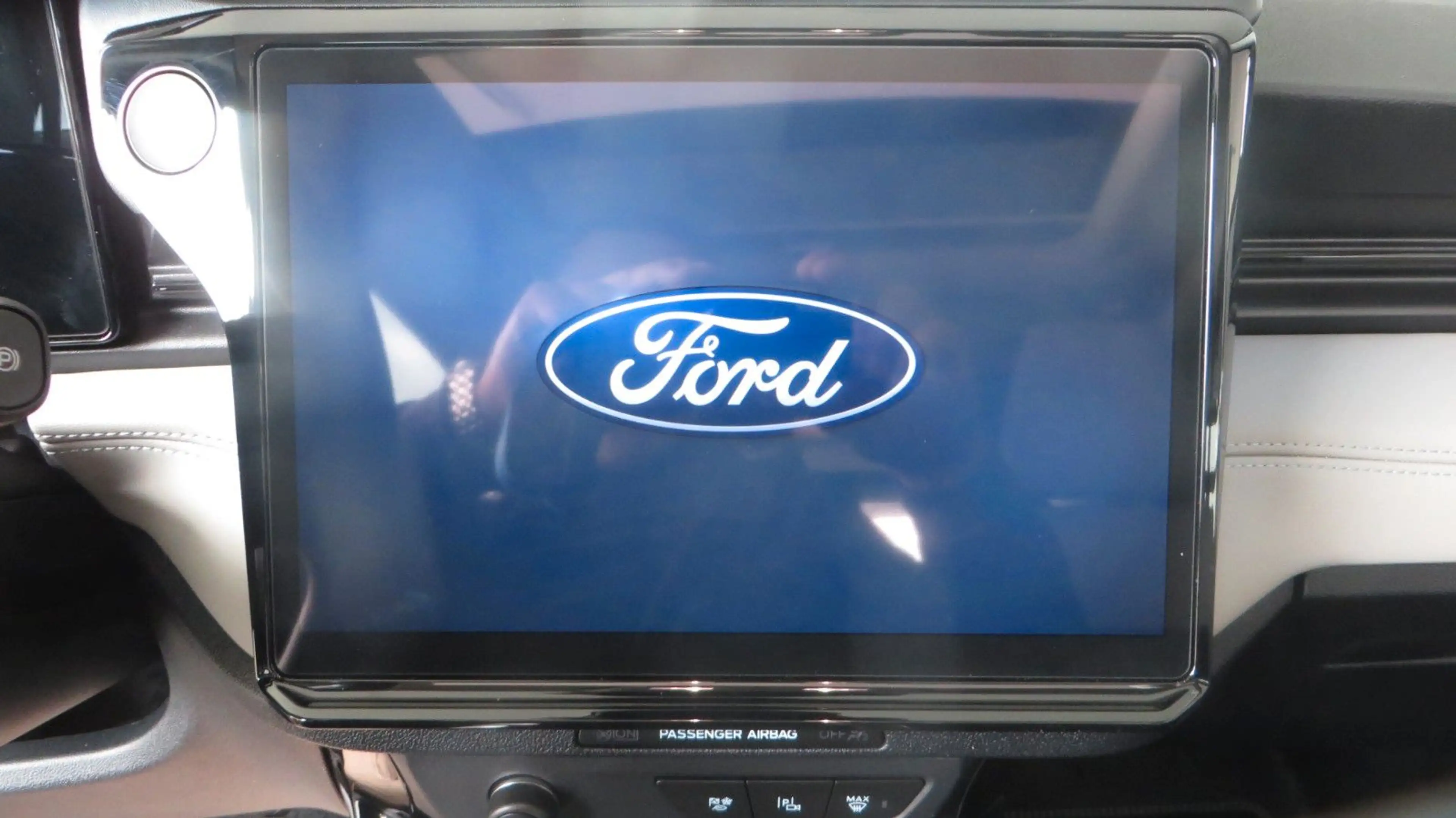 Ford Puma Gen-E 124 kW Premium FWD — photo 4