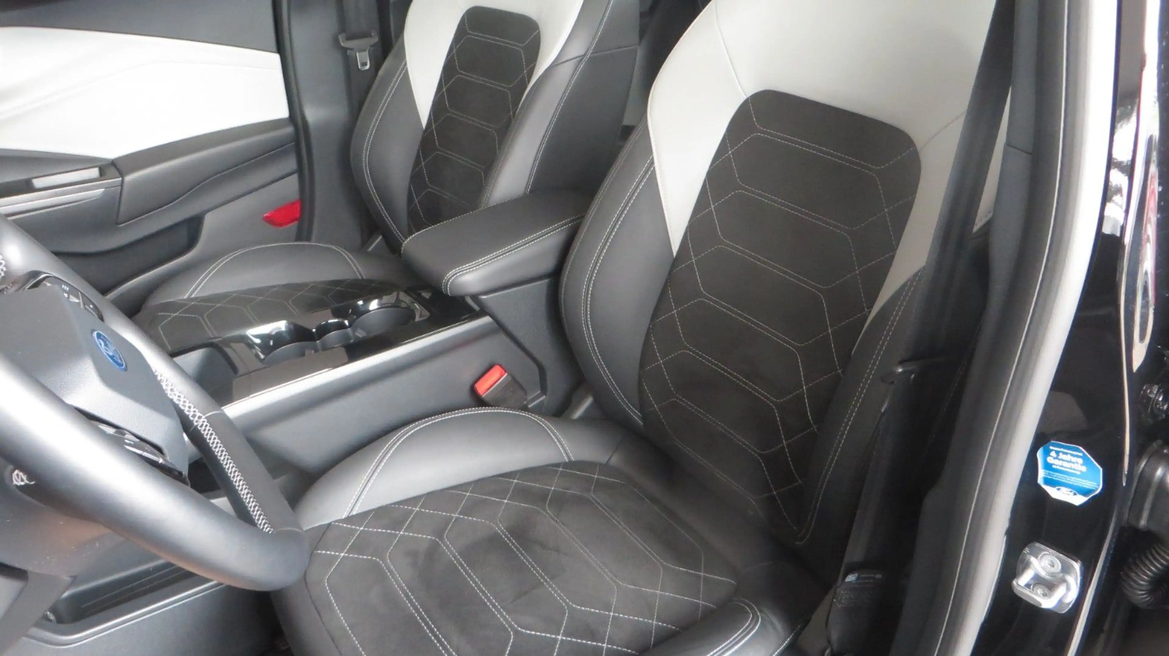 Ford Puma Gen-E 124 kW Premium FWD — photo 8