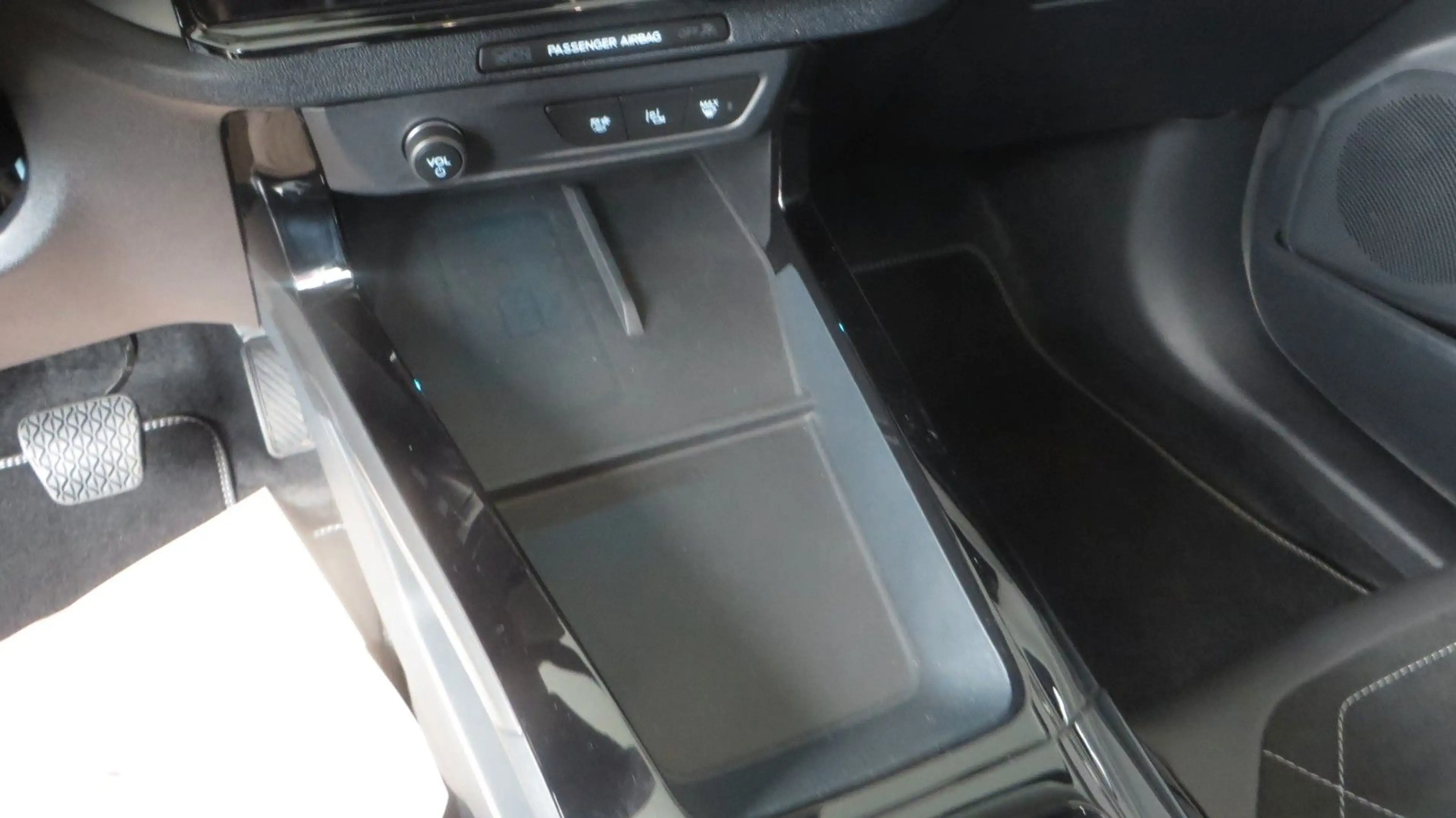 Ford Puma Gen-E 124 kW Premium FWD — photo 5
