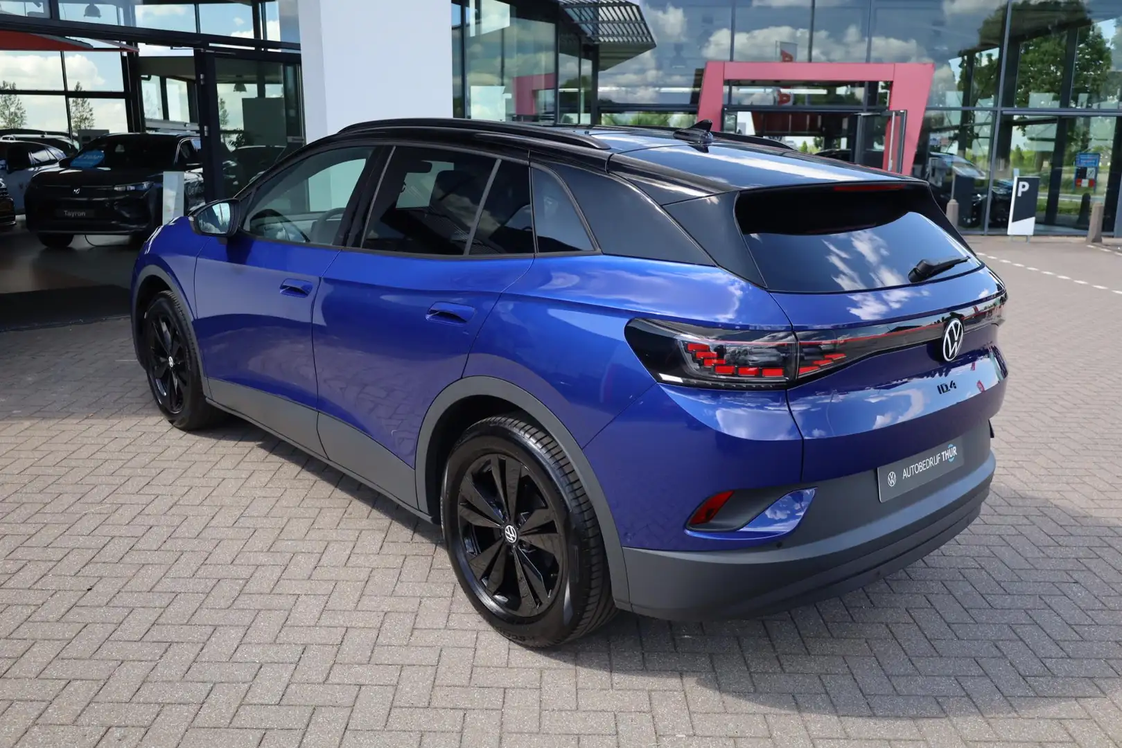 Volkswagen ID.4 Pro Limited Edition Plus 77 kWh 286PK / 210kW Pano Blauw - 2