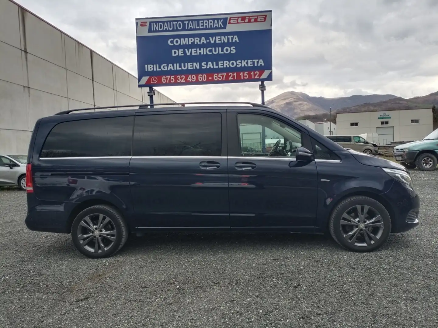 Mercedes-Benz V 220 220d Largo Avantgarde 7G Tronic Azul - 1