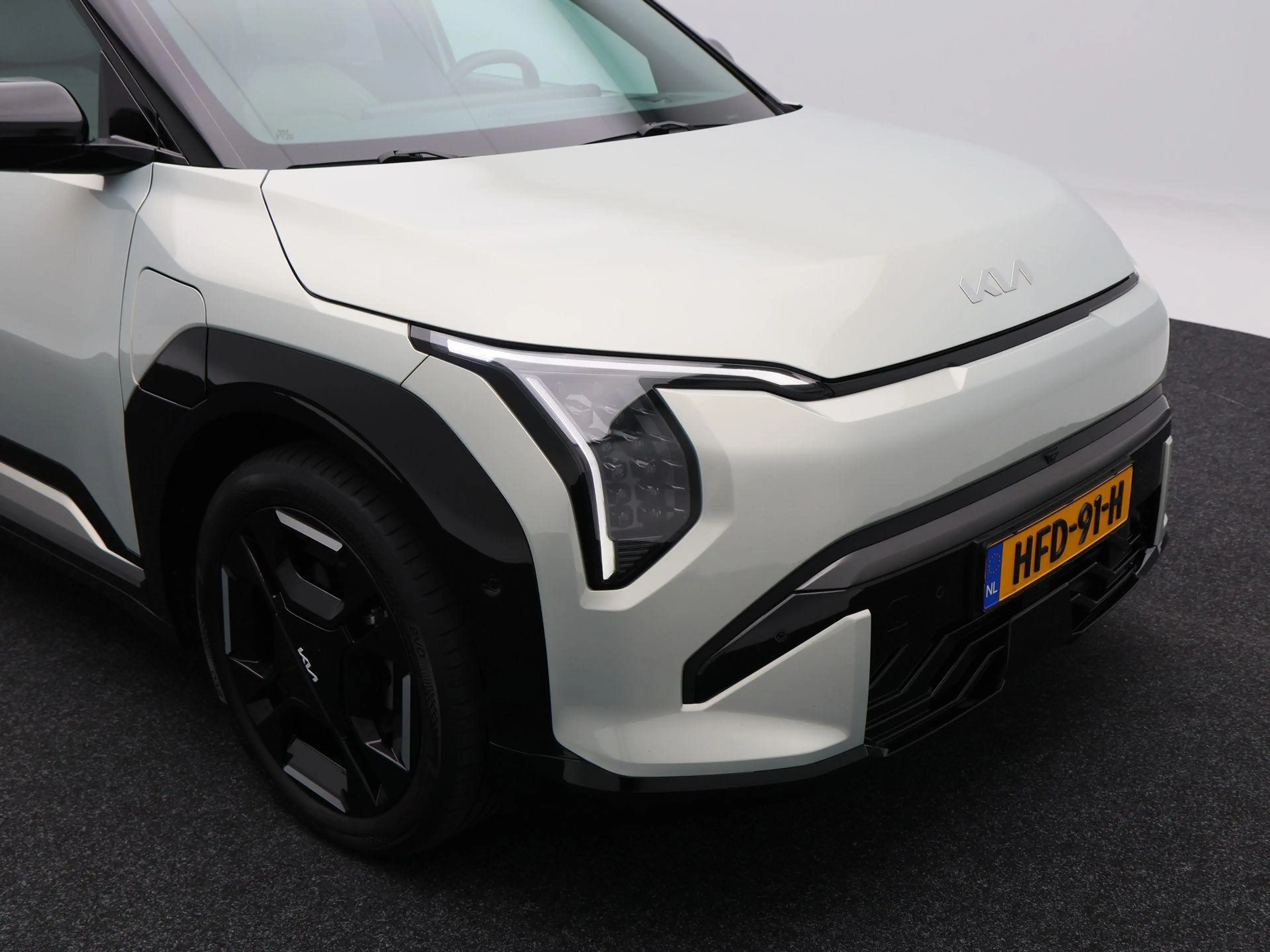 Kia EV3 GT-PlusLine 81.4 kWh 204 Pk | Trekhaak | Carplay | — photo 13