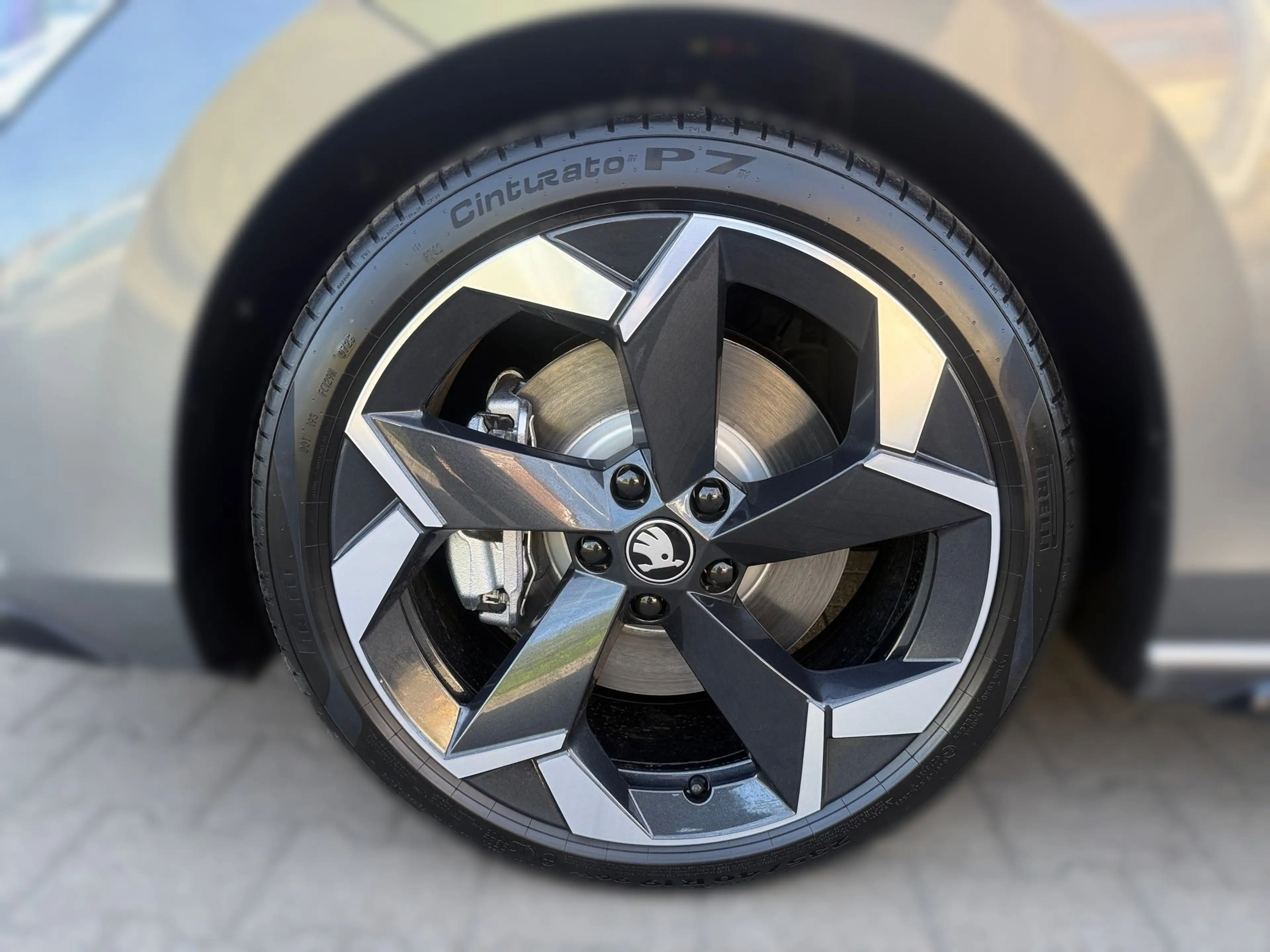 Skoda Superb COMBI 2.0 TSI DSG Sportline HeadUp AHK — photo 6