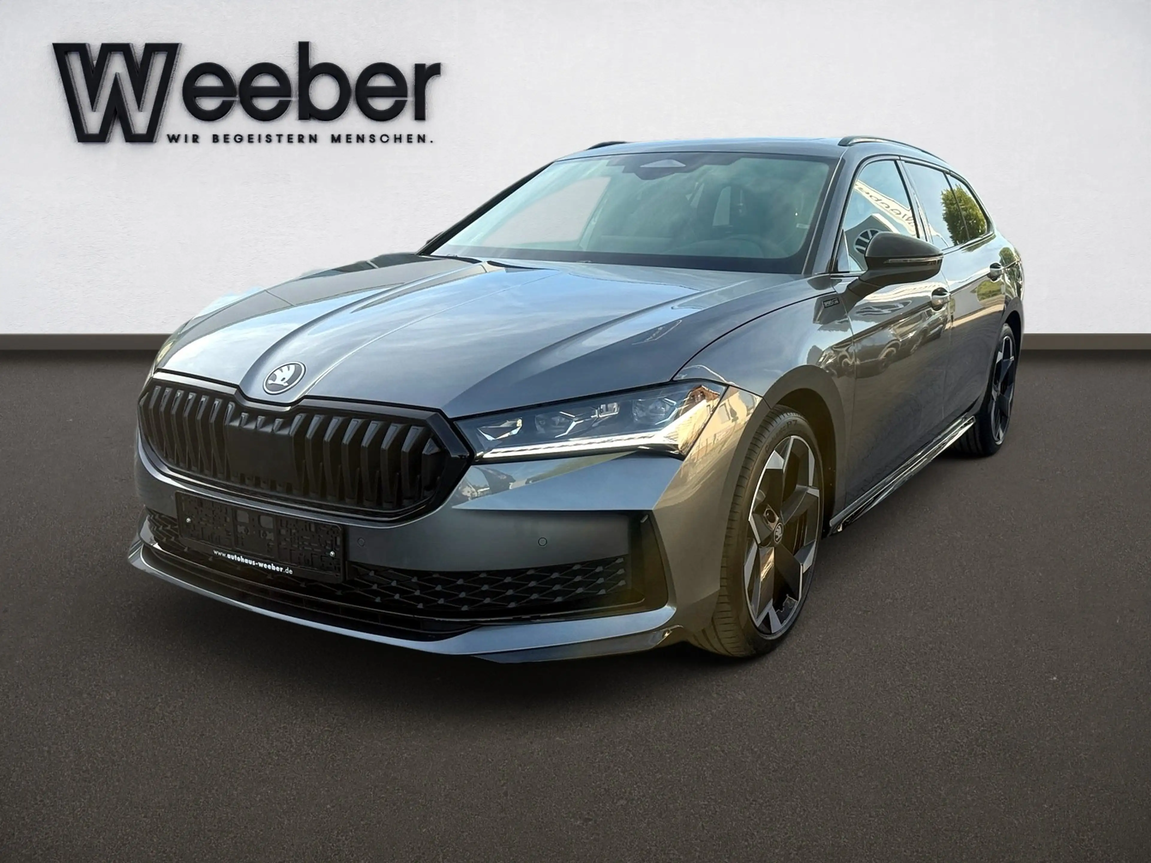 Skoda Superb COMBI 2.0 TSI DSG Sportline HeadUp AHK — photo 2