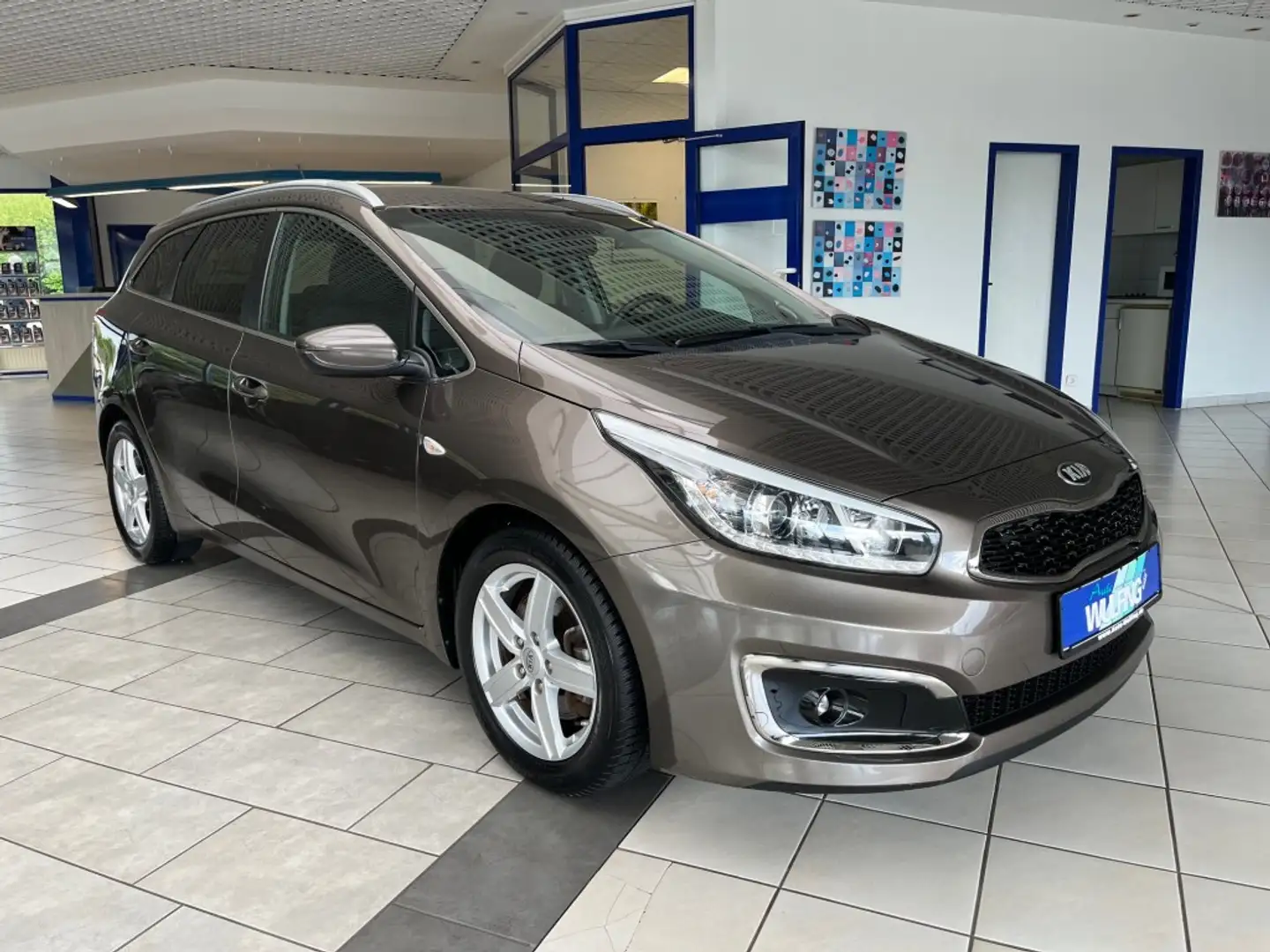 Kia Ceed SW / cee'd SW 1.6 GDI Dream Team Beige - 1