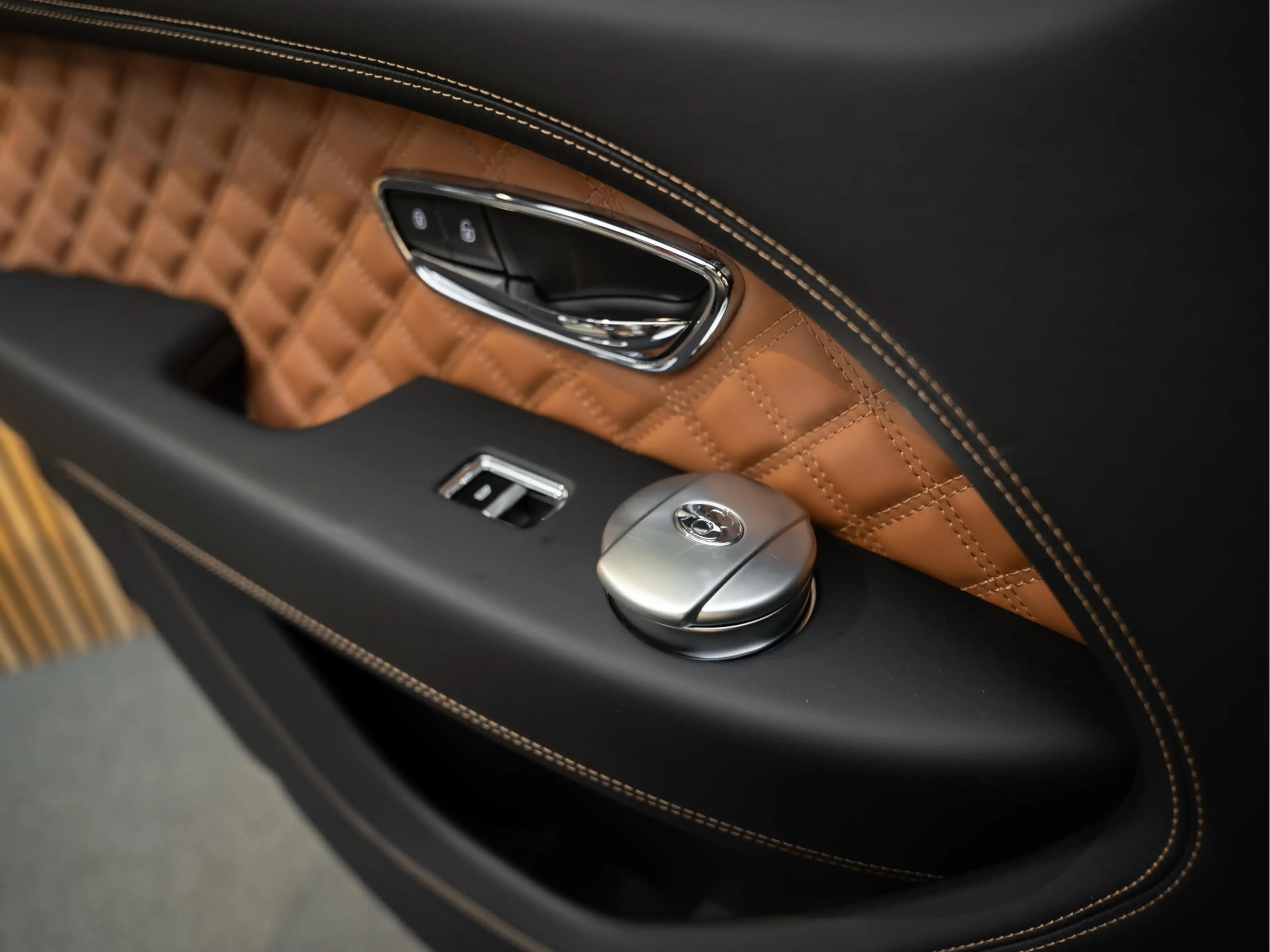Bentley Bentayga V8 S Keramisch Mulliner Pakket 4.0 V8 S Touring Pa — photo 31