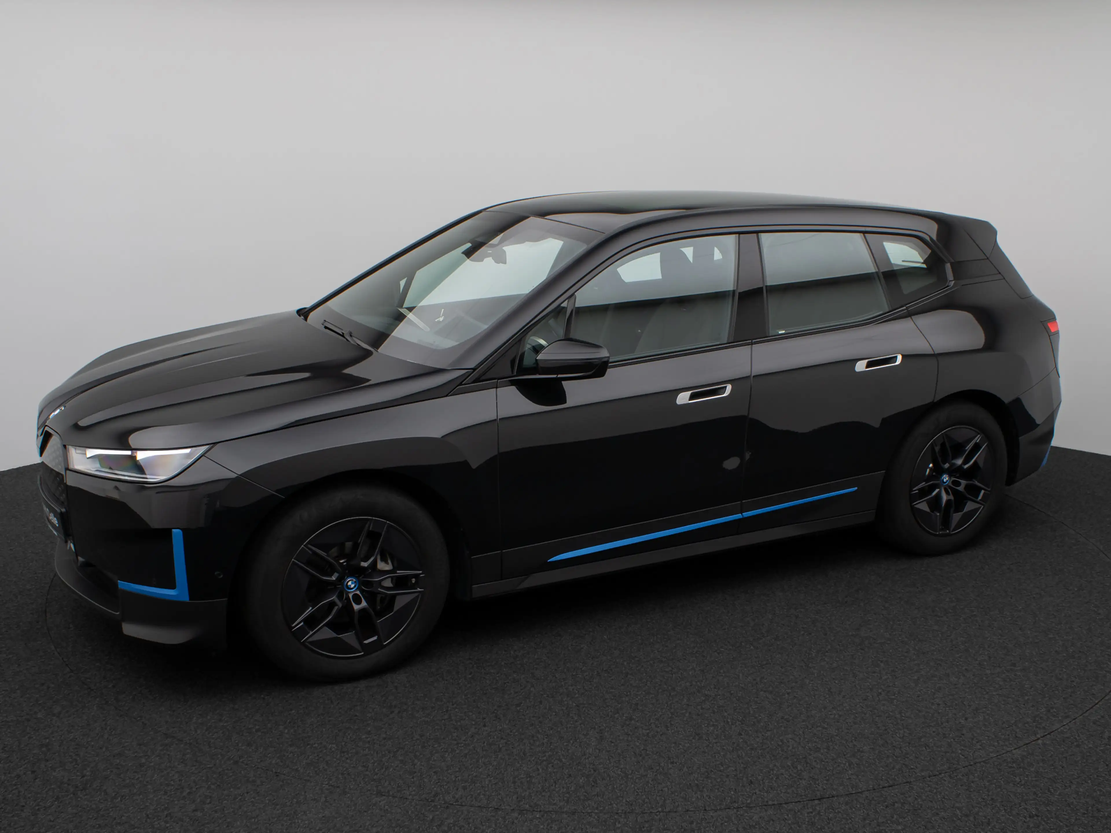 BMW iX Panorama Kamera HiFi Komfort SkyLounge — photo 12