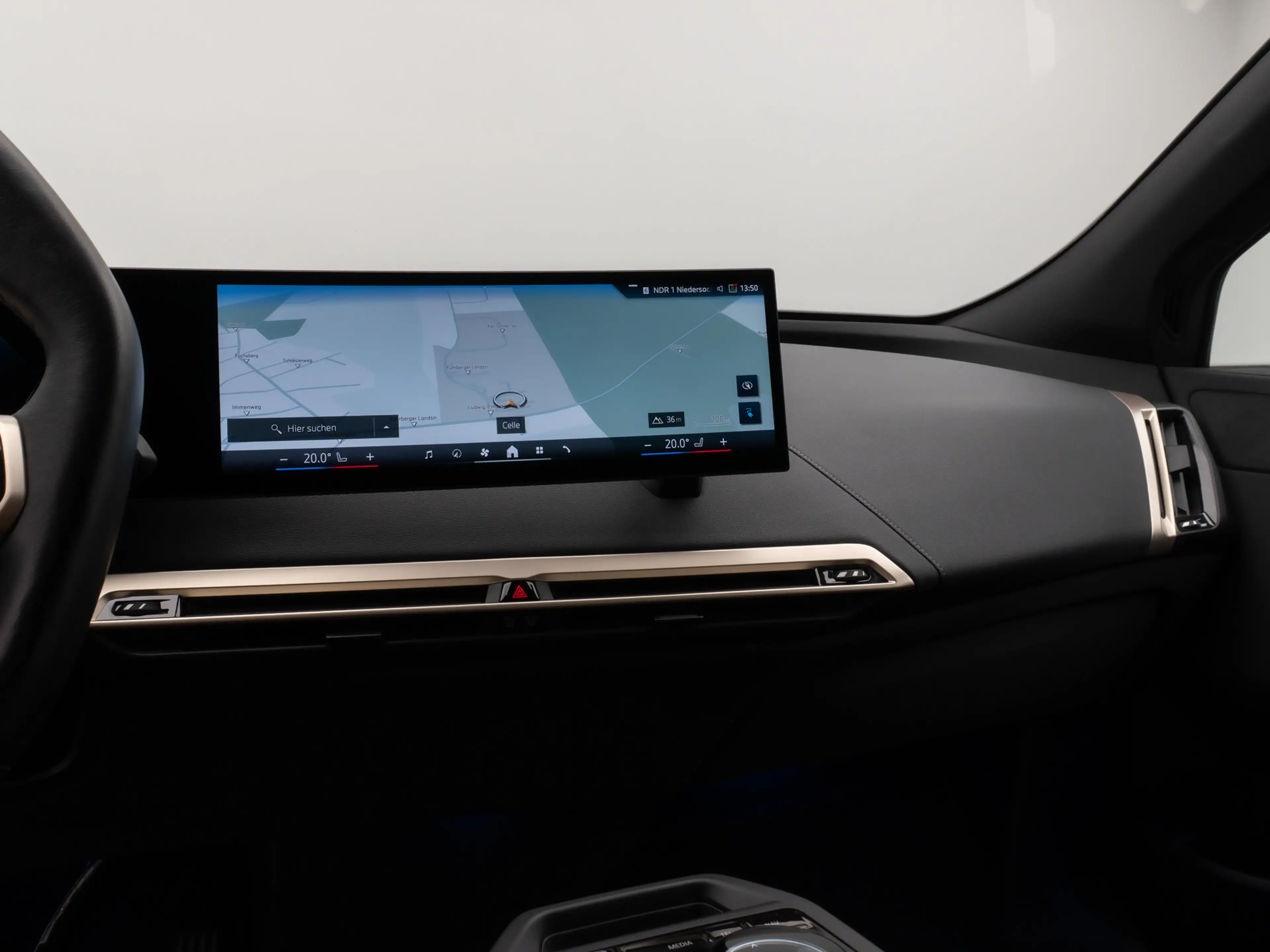 BMW iX Panorama Kamera HiFi Komfort SkyLounge — photo 20