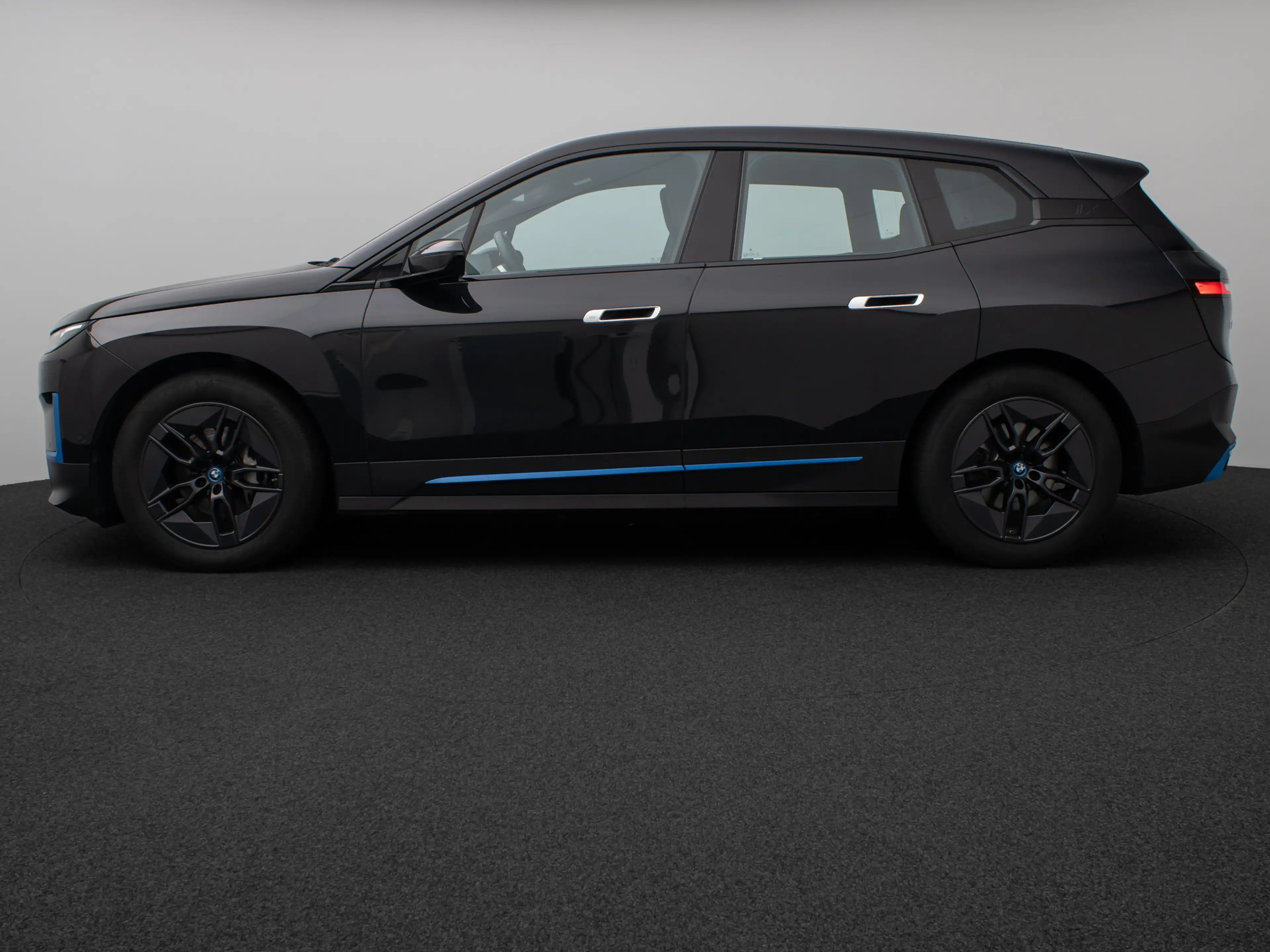 BMW iX Panorama Kamera HiFi Komfort SkyLounge — photo 11