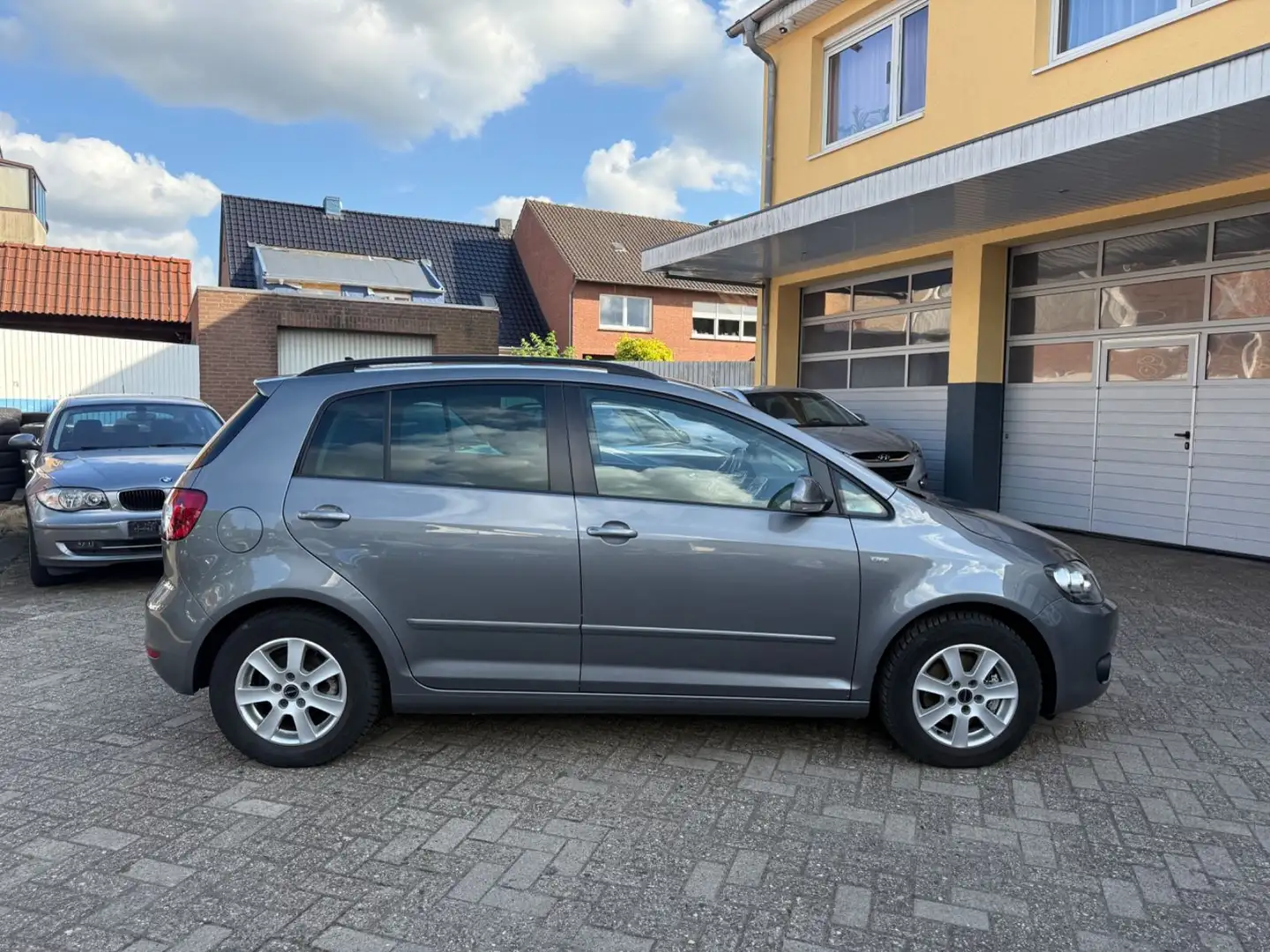 Volkswagen Golf Plus LIFE*DSG*NAVI*SHZ*PDC*** Gris - 2