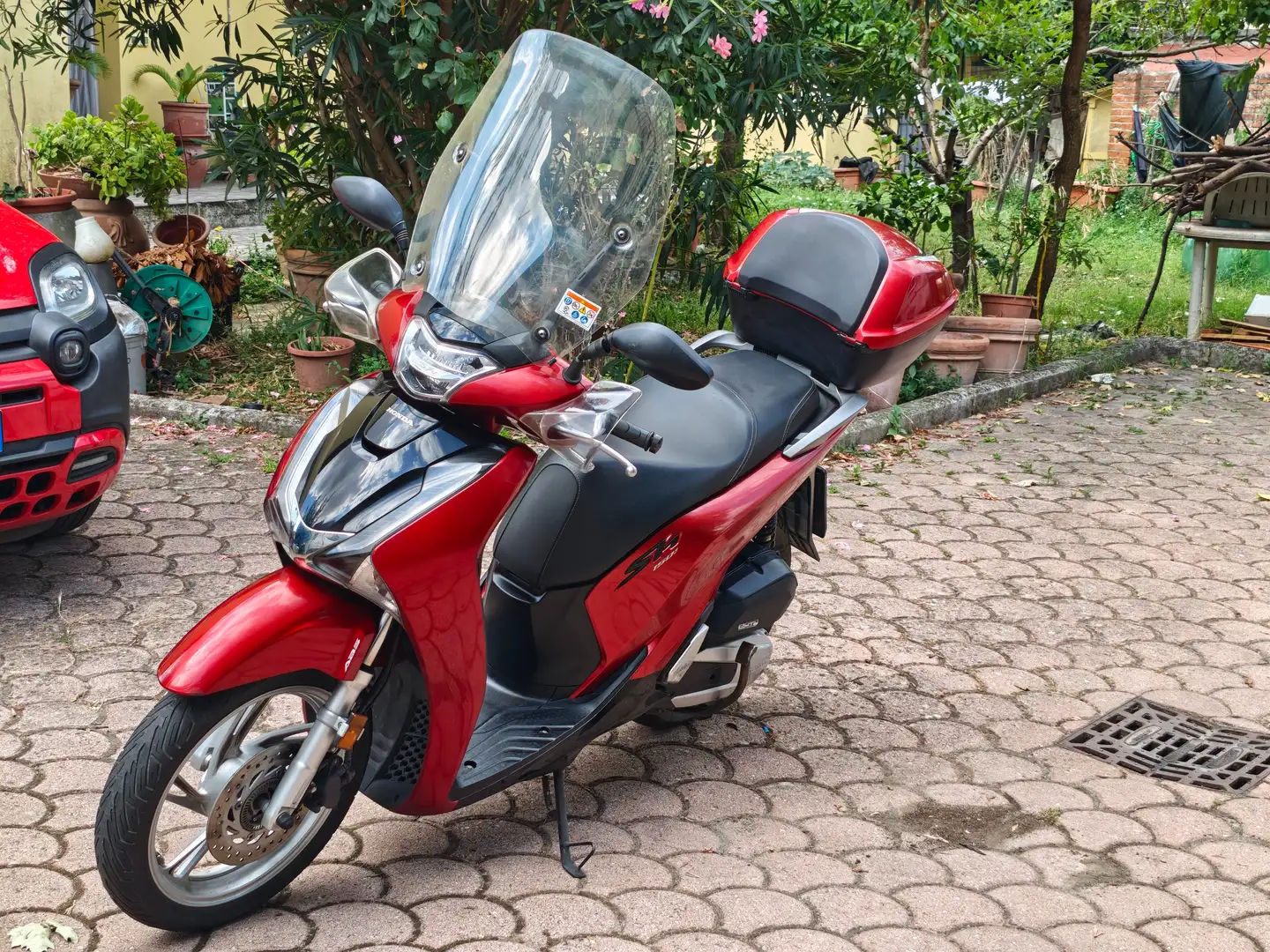 Honda SH 150i Rosso - 1