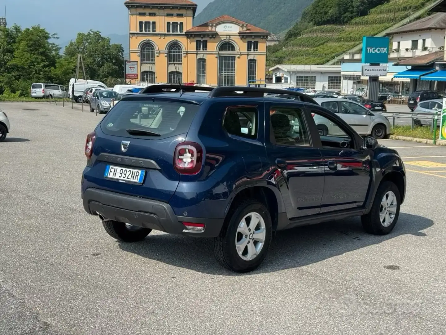 Dacia Duster 1.5cc 110 CV NEOPATENTATI Blu/Azzurro - 2